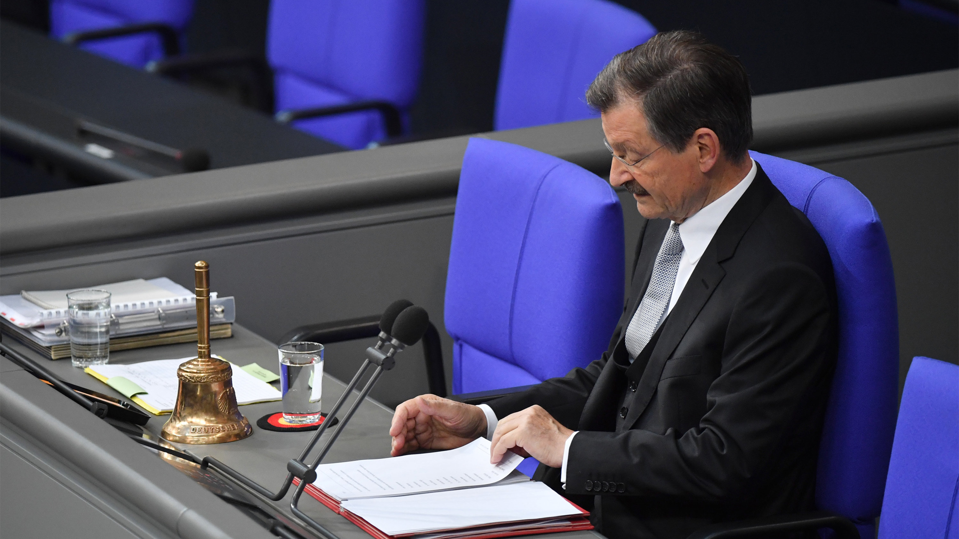 Solms hält Rede bei der Sitzung des 19. Bundestag | dpa