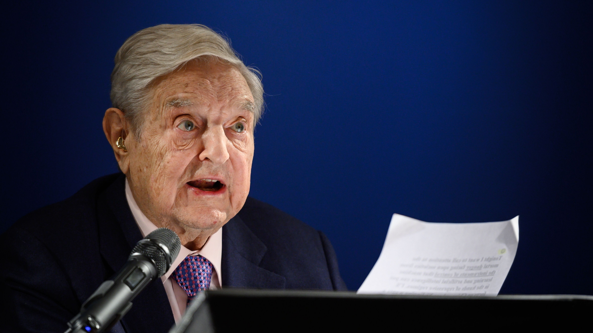 Der ungarisch-amerikanische Milliardär George Soros bei einer Rede | AFP