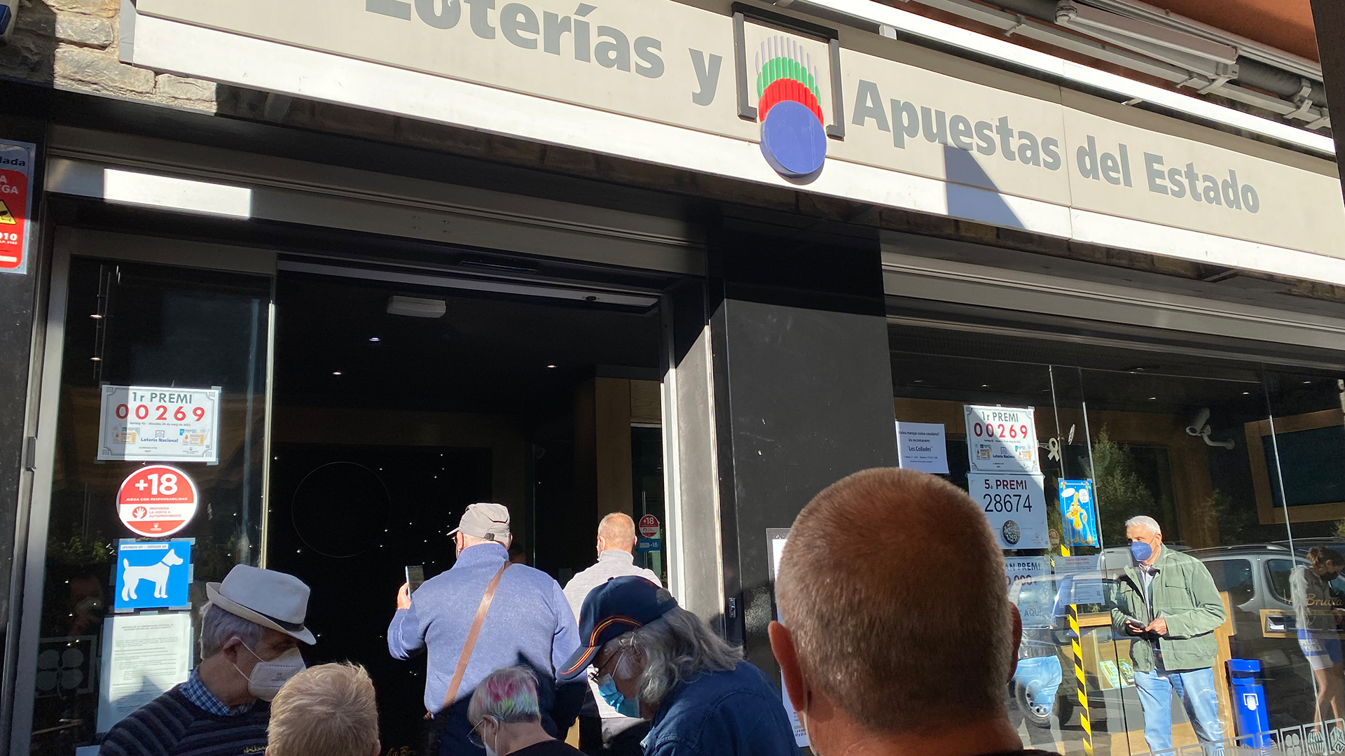 Das Lotto-Geschäft in Sort, Katalonien/Spanien. | Oliver Neujroth