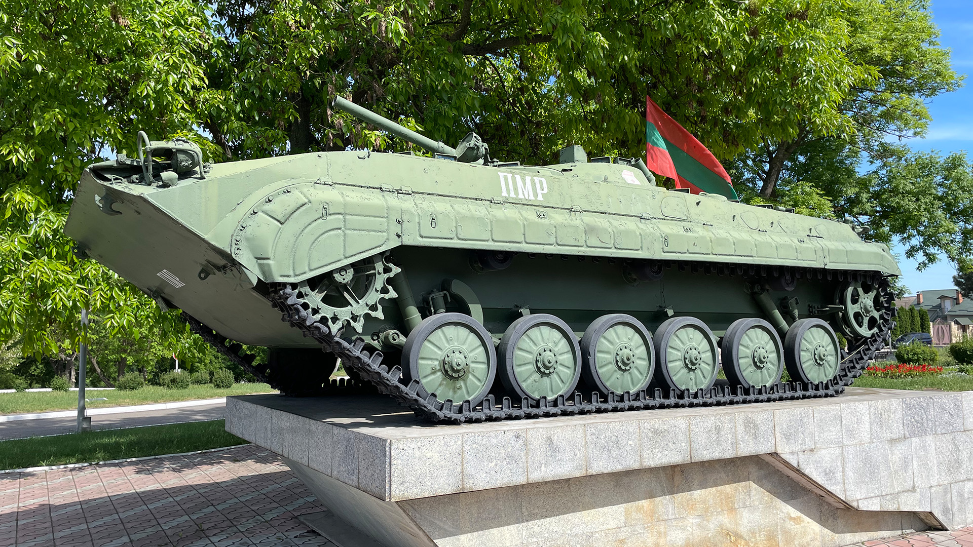 Sowjet-Panzer in Bender (Transnistrien) | Kristin Becker