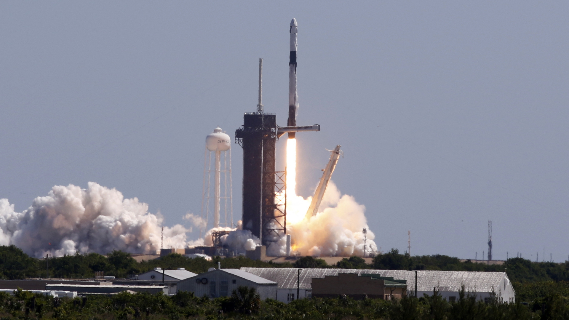 Start der SpaceX Falcon 9 Rakete | REUTERS
