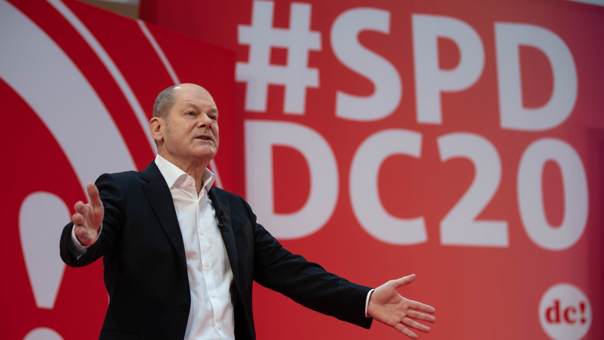 SPD-Kanzlerkandidat Scholz hält eine Rede beim digitalen Debattencamp der Sozialdemokraten in Berlin. | HAYOUNG JEON/POOL/EPA-EFE/Shutte