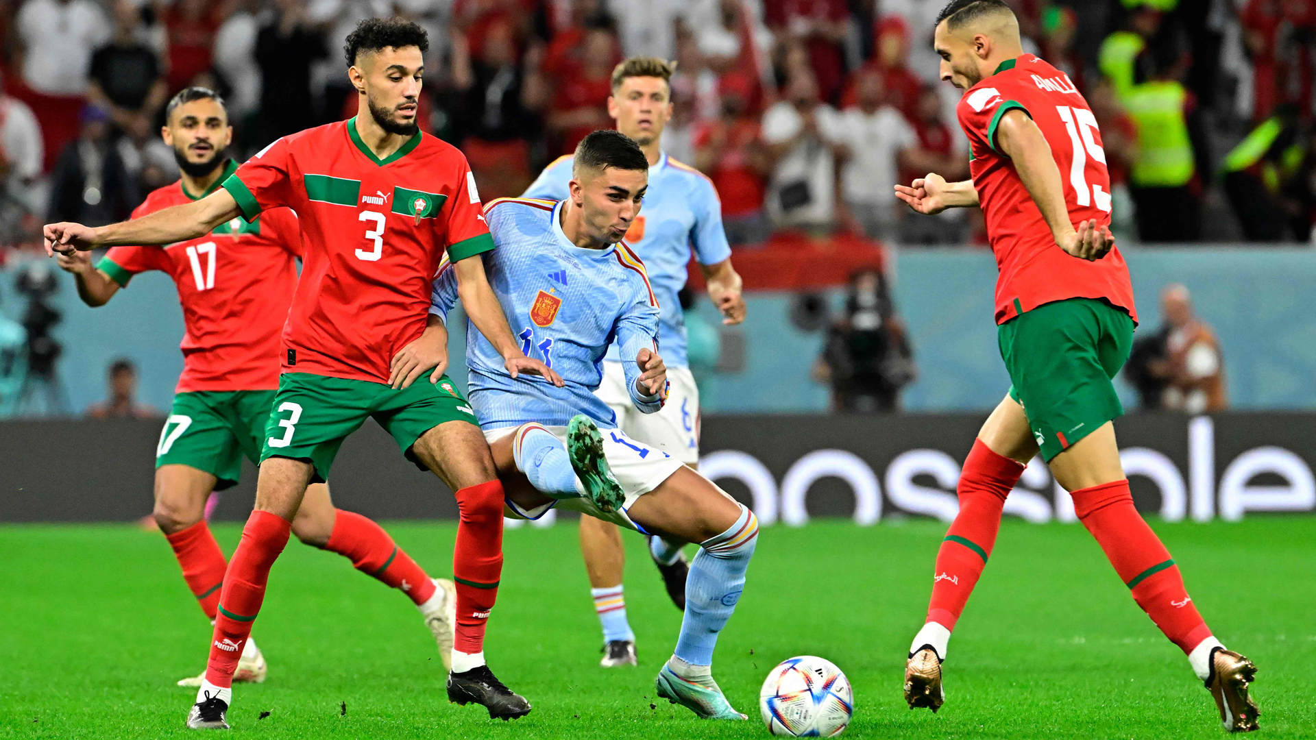Fußballspieler der marokkanischen und spanischen Nationalmannschaften | AFP