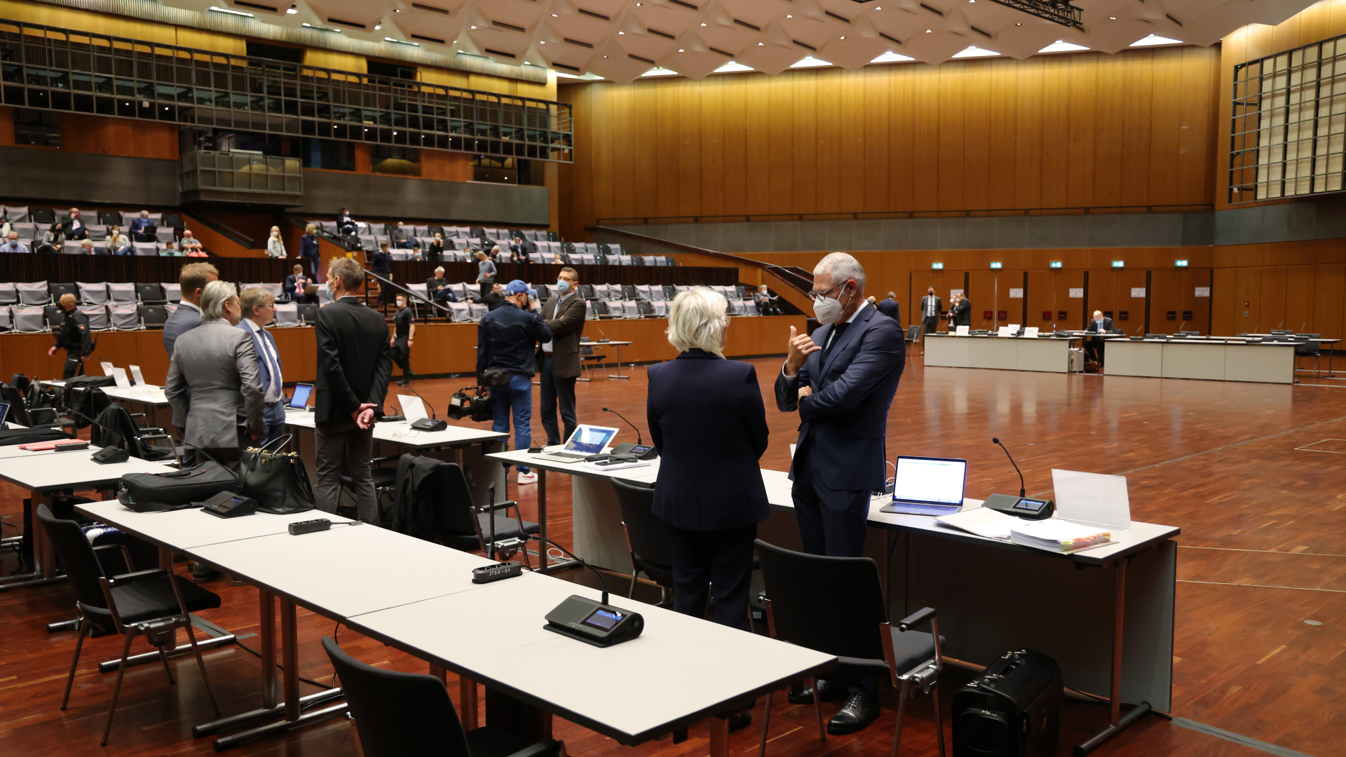 Auftakt des VW-Prozesses in der Stadthalle Braunschweig | EPA