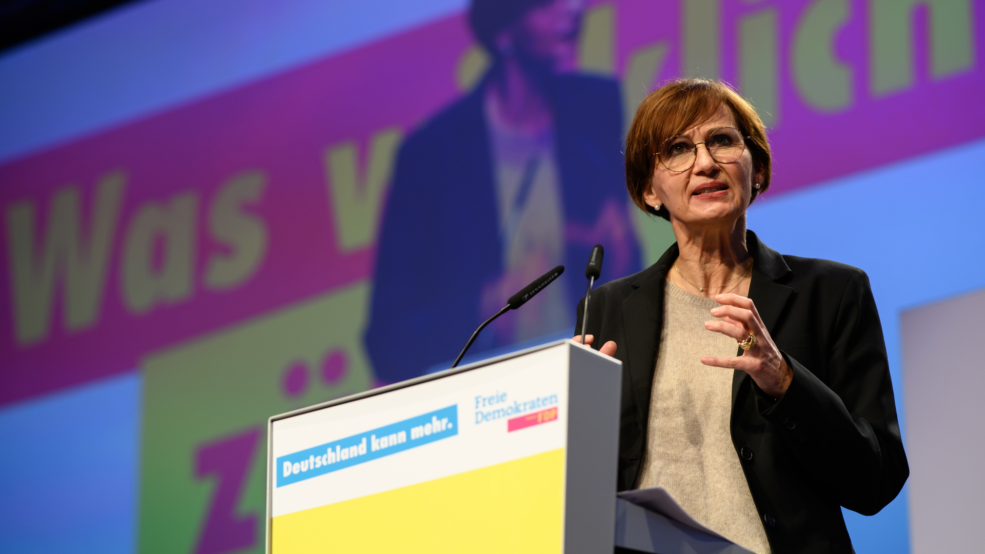  Bettina Stark-Watzinger spricht beim digitalen Parteitag der FDP Hessen | dpa