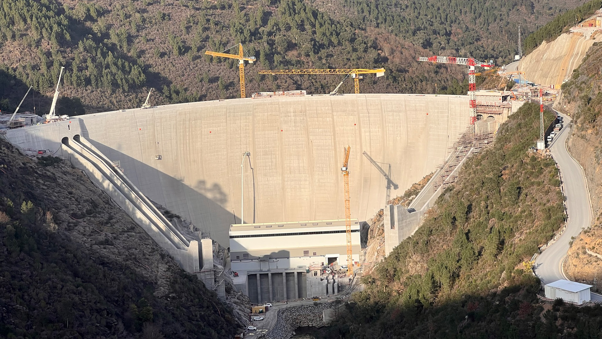 Mauer des Staudamms in Portugal | ARD-Studio Madrid