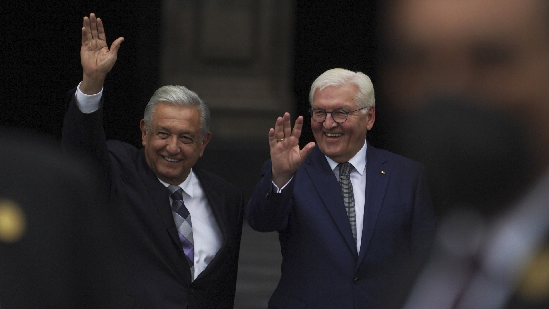 Steinmeier und Lopez Obrador (v.r.) | AP