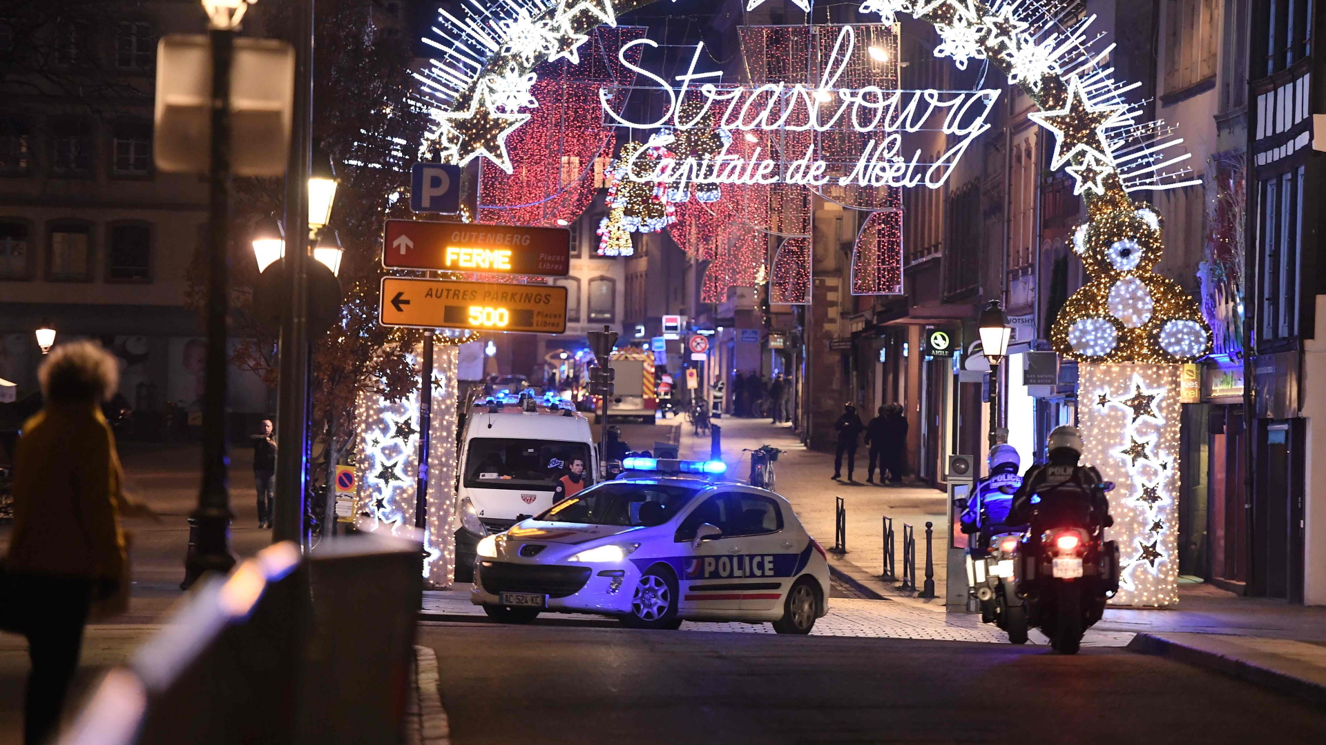 Polizisten in der Straßburger Innenstadt | Bildquelle: AFP