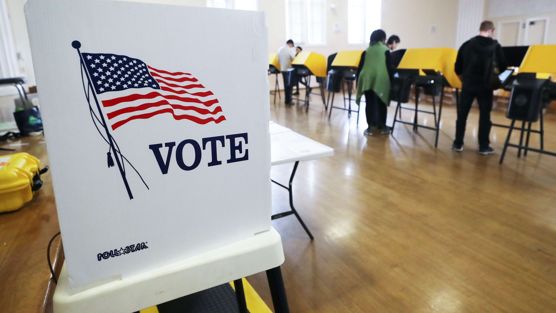 Wählerinnen und Wähler beim Early Voting Kalifornien | AFP