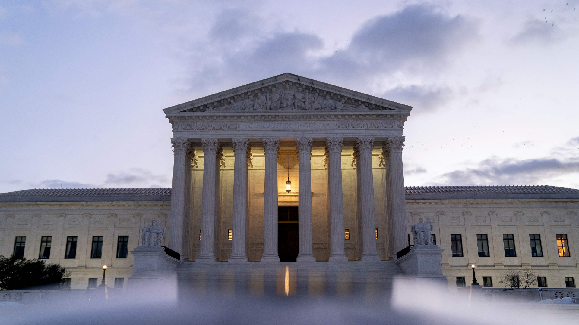 Das Gebäude des obersten Gerichtshofs der USA von außen | AFP
