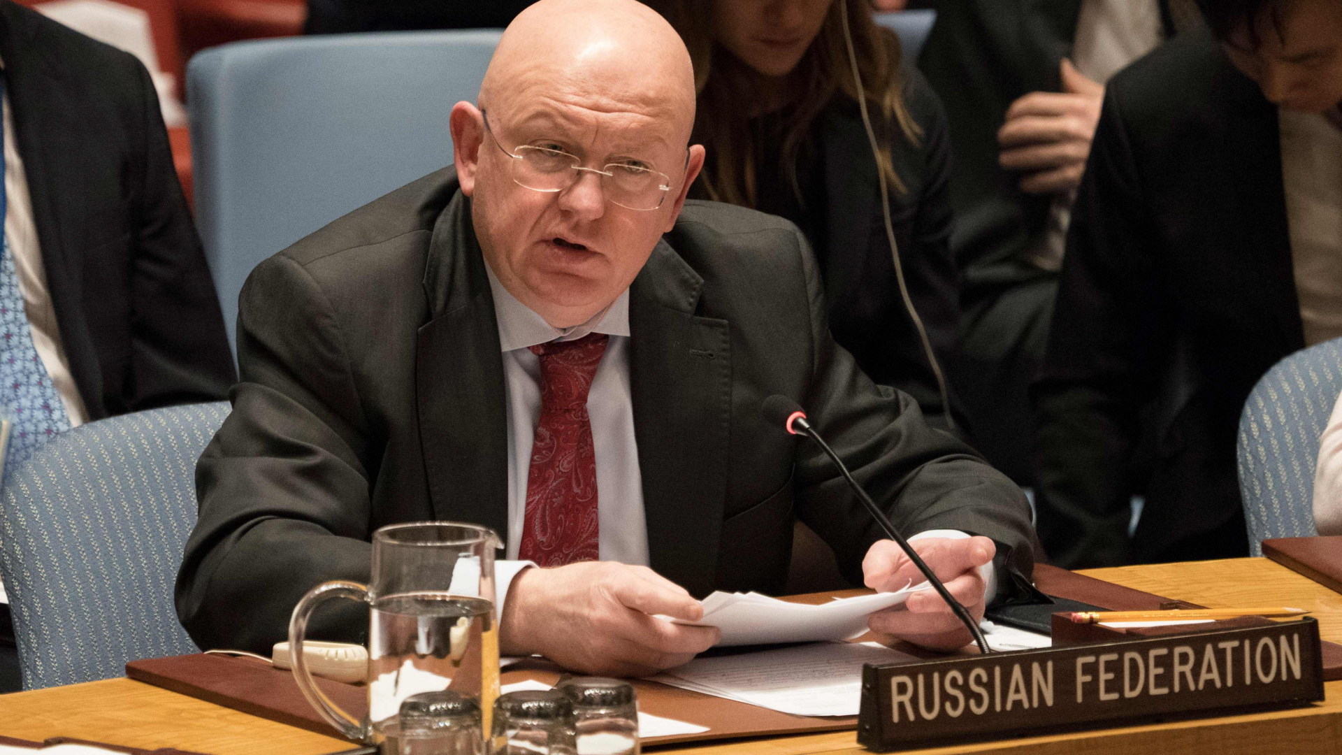 Der russische UN-Botschafter Wassili Nebensia redet im Sicherheitsrat.