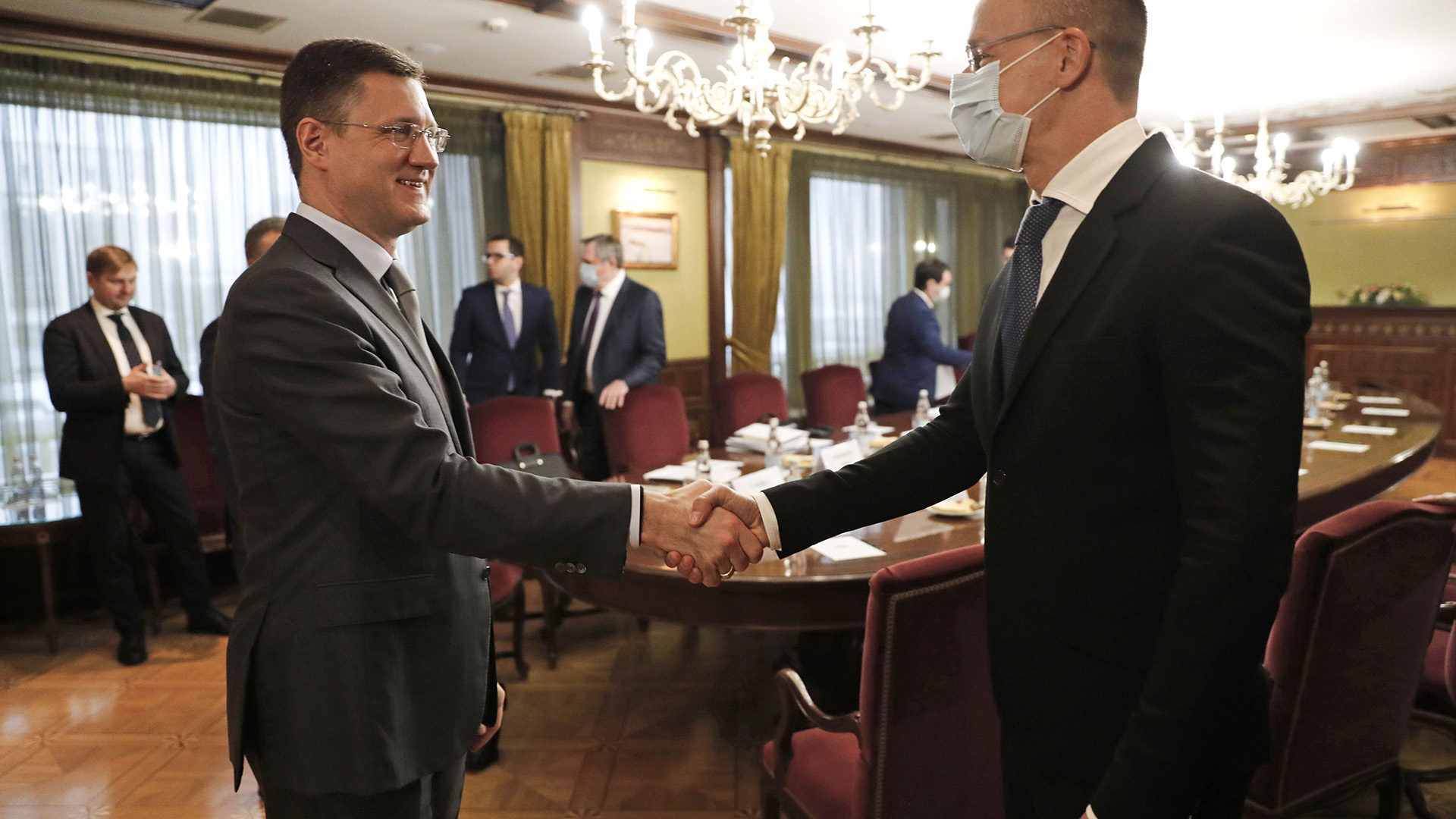 Der stellvertretende russische Ministerpräsident Novak und Ugarns Außenminister  Szijjarto | AFP