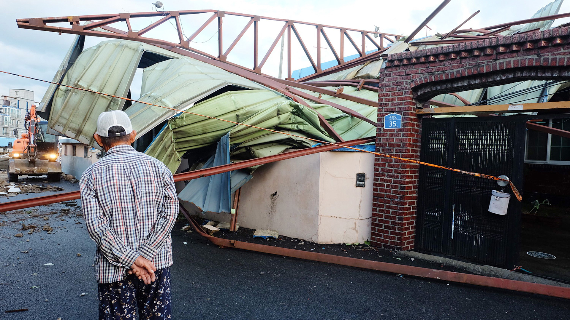 Blick auf zerstörte Gebäude in Ulsan | AFP