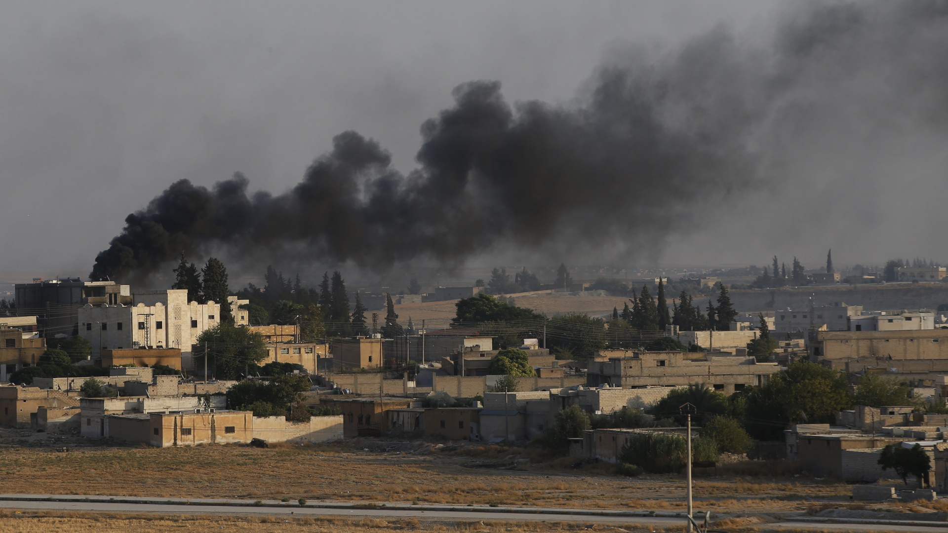 Rauchschwaden über der nordsyrischen Stadt Tall Abjad | AP