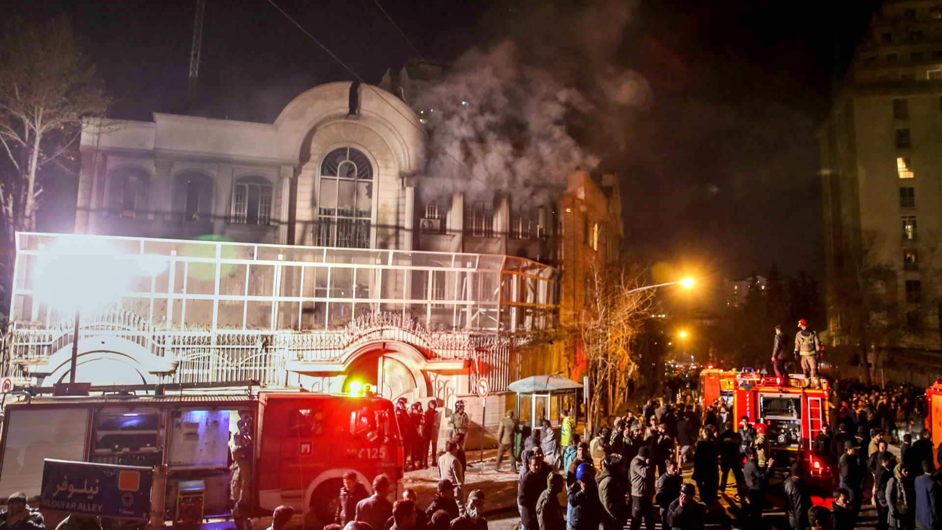 Wütende Demonstranten stürmten die Botschaft Saudi-Arabiens in Teheran.