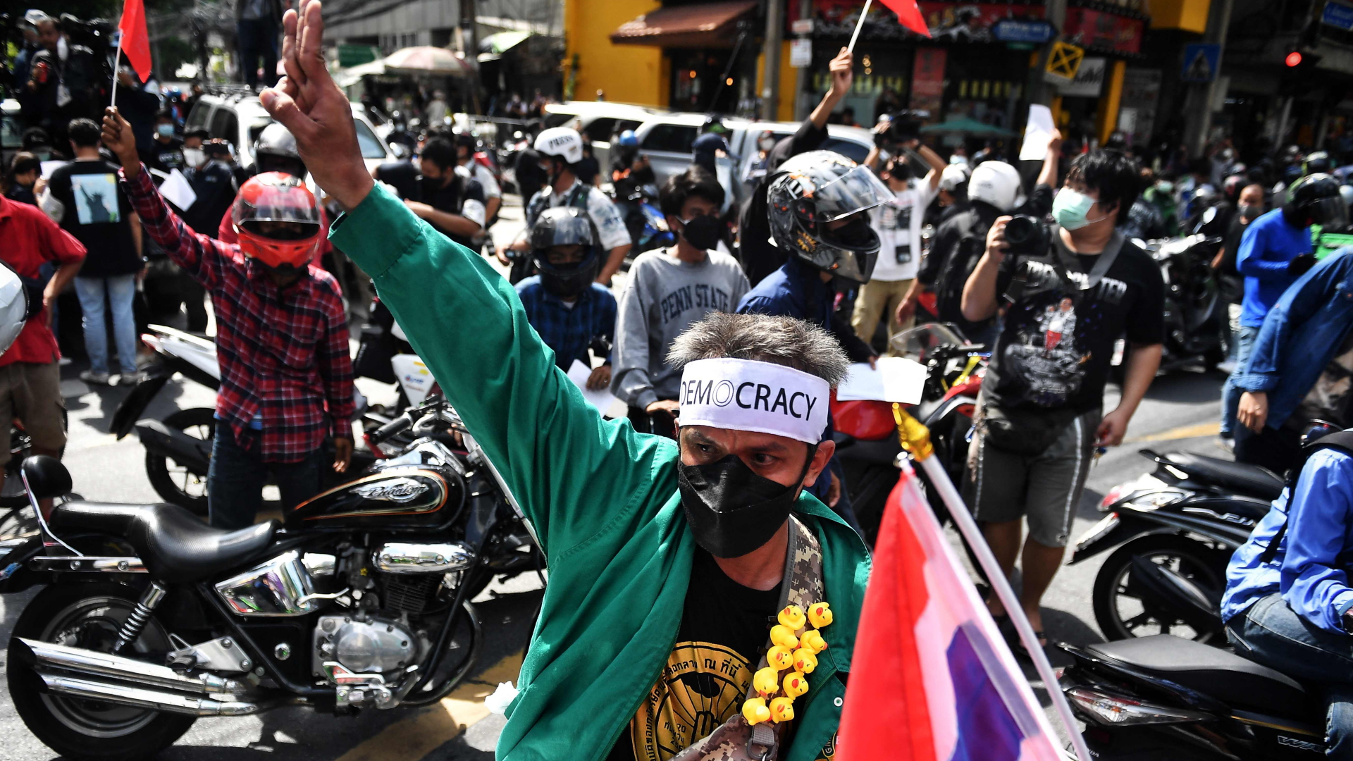 Motorradahrer demonstrieren für Demokratie und eine bessere Gesundheitspolitik in Bangkok (Thailand) | AFP