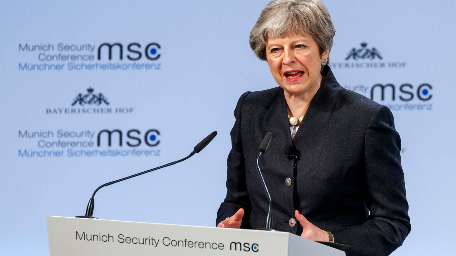 Theresa May spricht bei der Sicherheitskonferenz in München