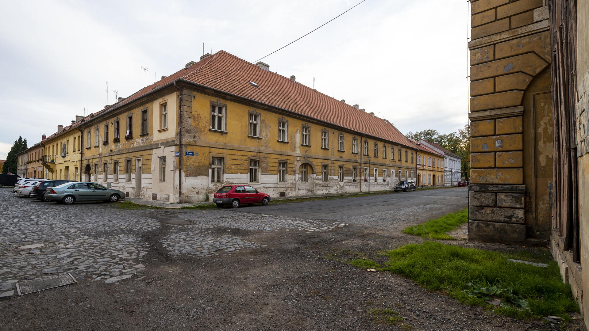 Ein restauriertes Gebäude in Terezin. | picture alliance/dpa/CTK