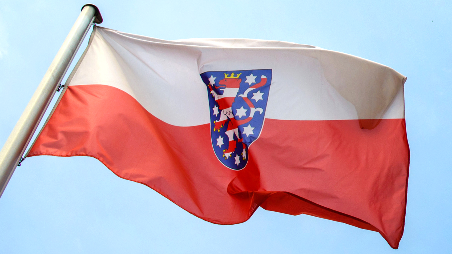 Fahne des Bundeslandes Thüringen | picture alliance/dpa