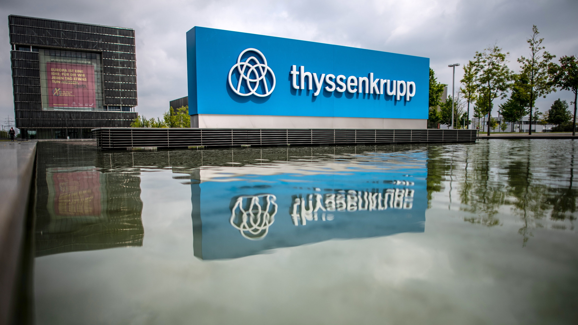 Die Hauptzentrale des thyssenkrupp-Konzerns in Essen. | dpa