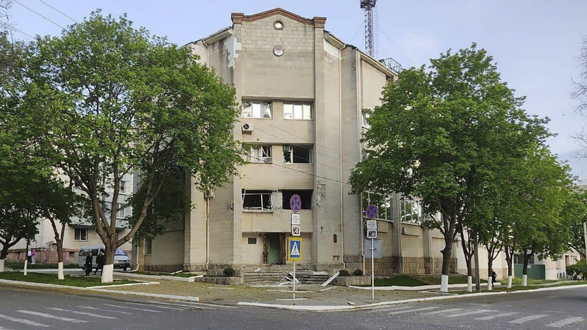 Das zerstörte Gebäude des Ministeriums für Staatssicherheit in Tiraspol, Transnistrien. | AP