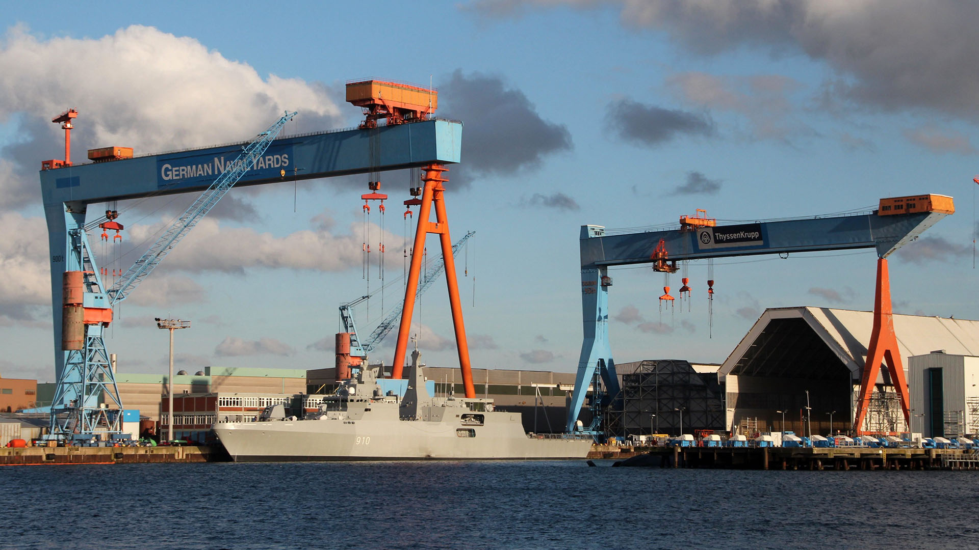 ThyssenKrupp Marine Systems in Kiel | picture alliance / rtn - radio t