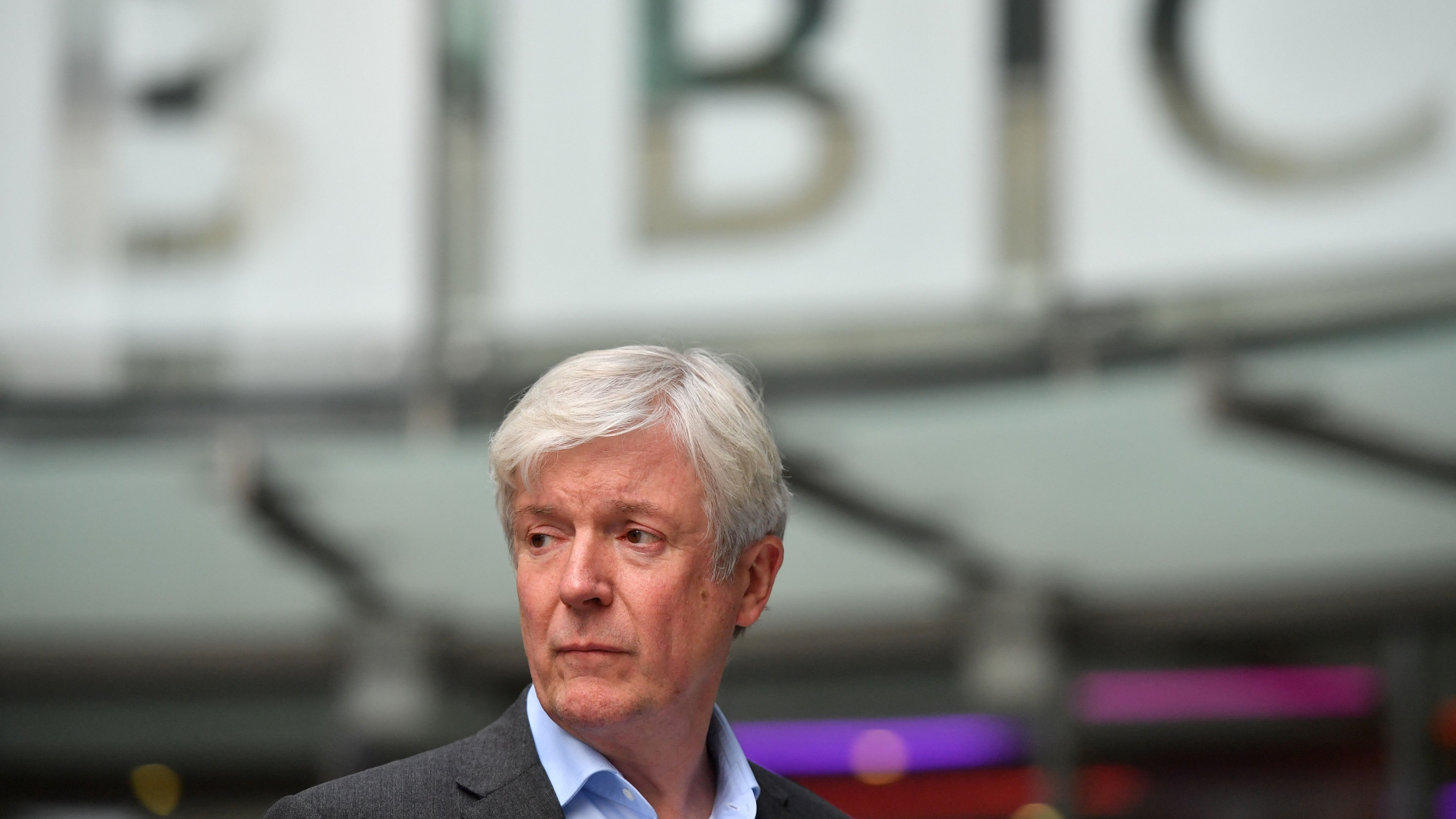 Tony Hall im November 2018 vor dem Gebäude der BBC | AFP