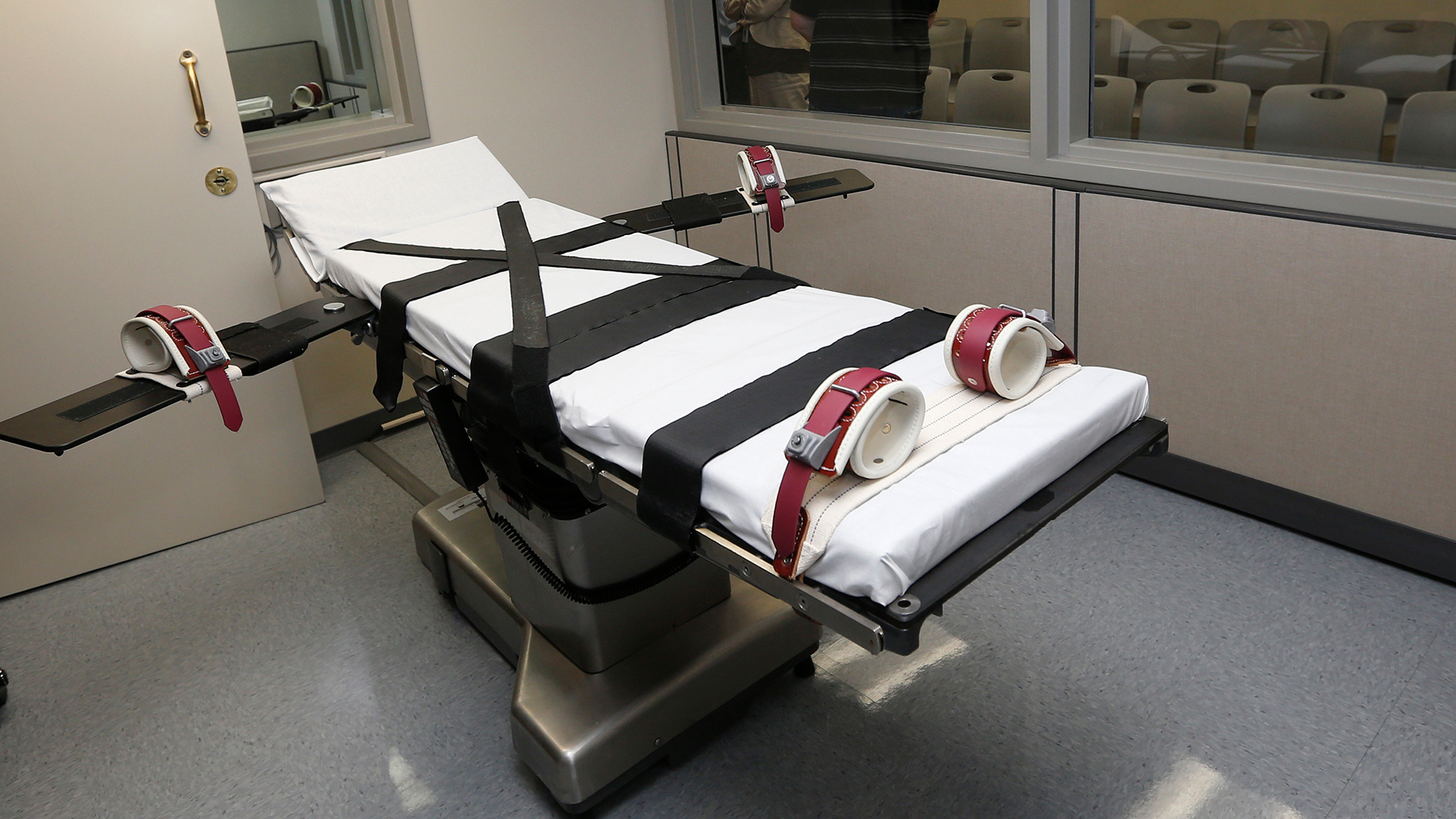 Eine Trage steht in der Hinrichtungskammer des Oklahoma State Penitentiary. | dpa