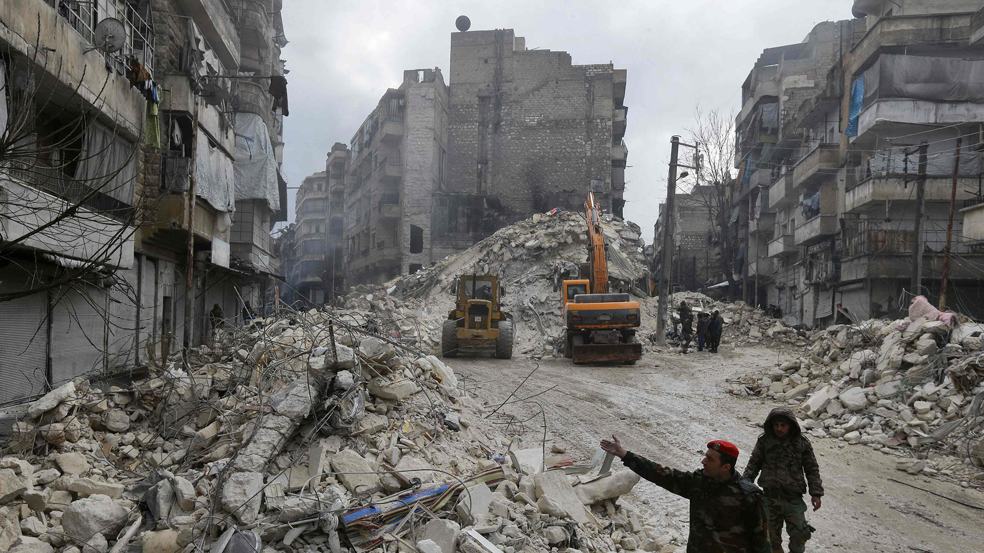Türkei und Syrien: Mindestens 2300 Erdbebentote, Tausende Verletzte