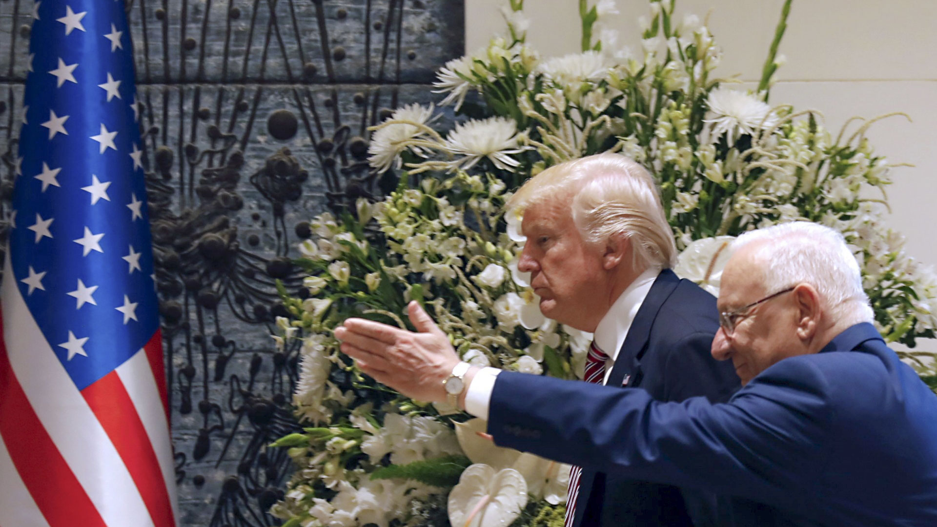 US-Präsident Trump und Israels Staatspräsident Rivlin.  | AFP