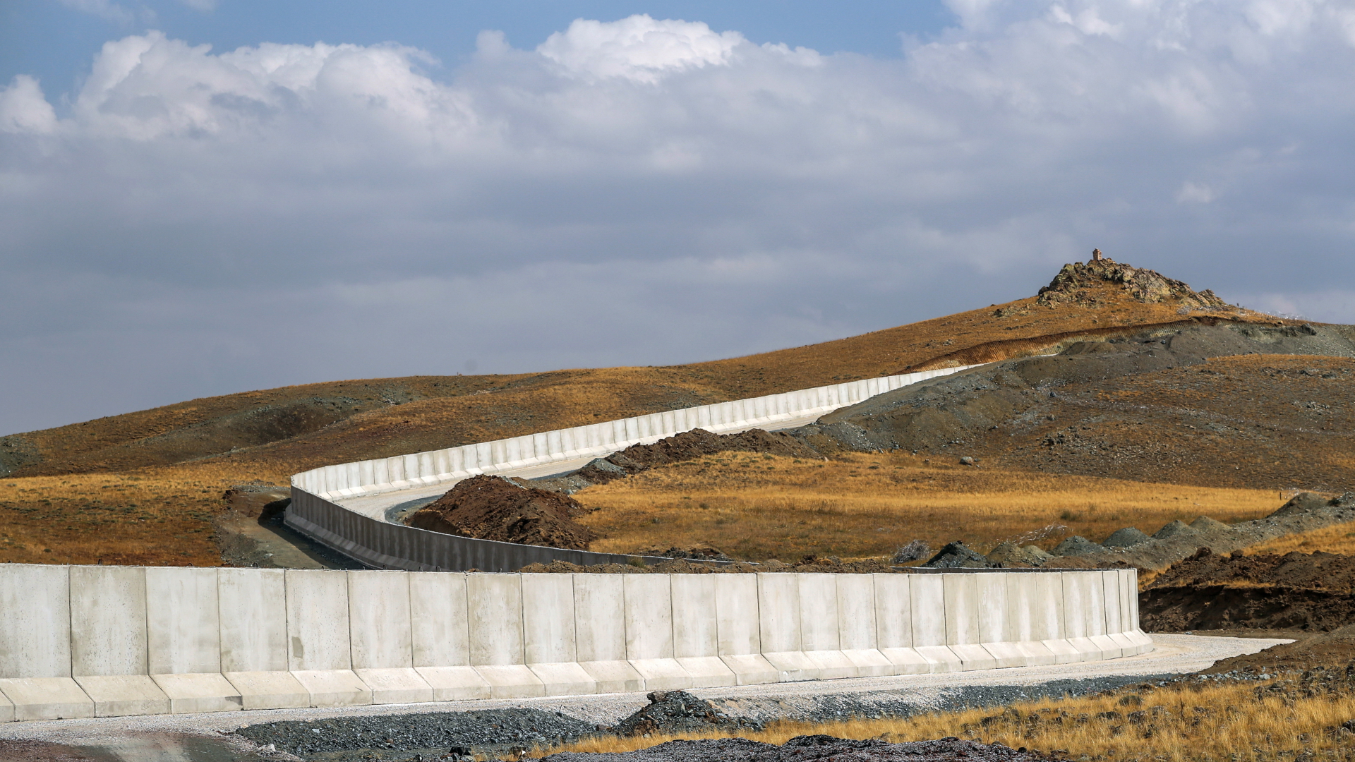 Mauer an der türkisch-iranischen Grenze (Archivbild) | EPA