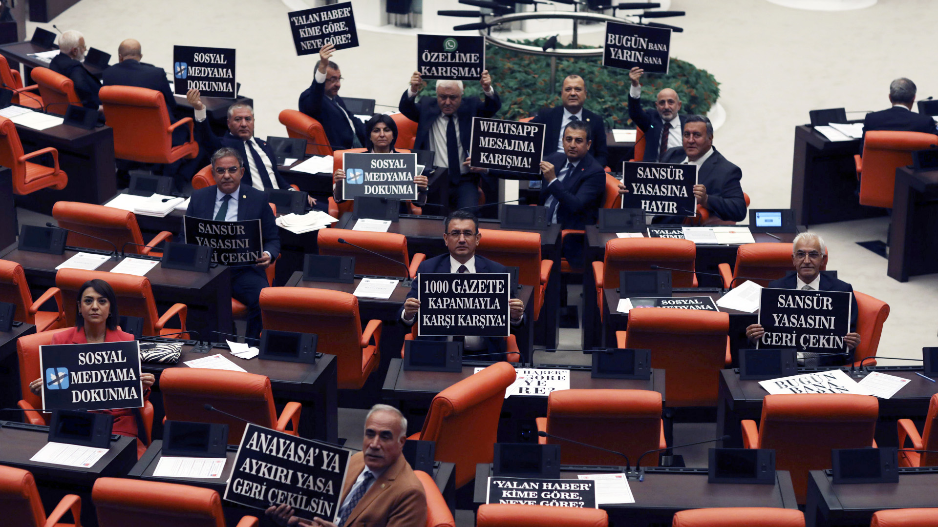 Türkei führt Haftstrafen für “Desinformation” ein
