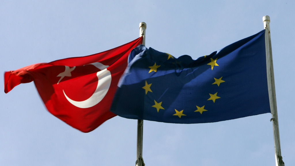 Flaggen der Türkei und der EU | picture alliance / dpa