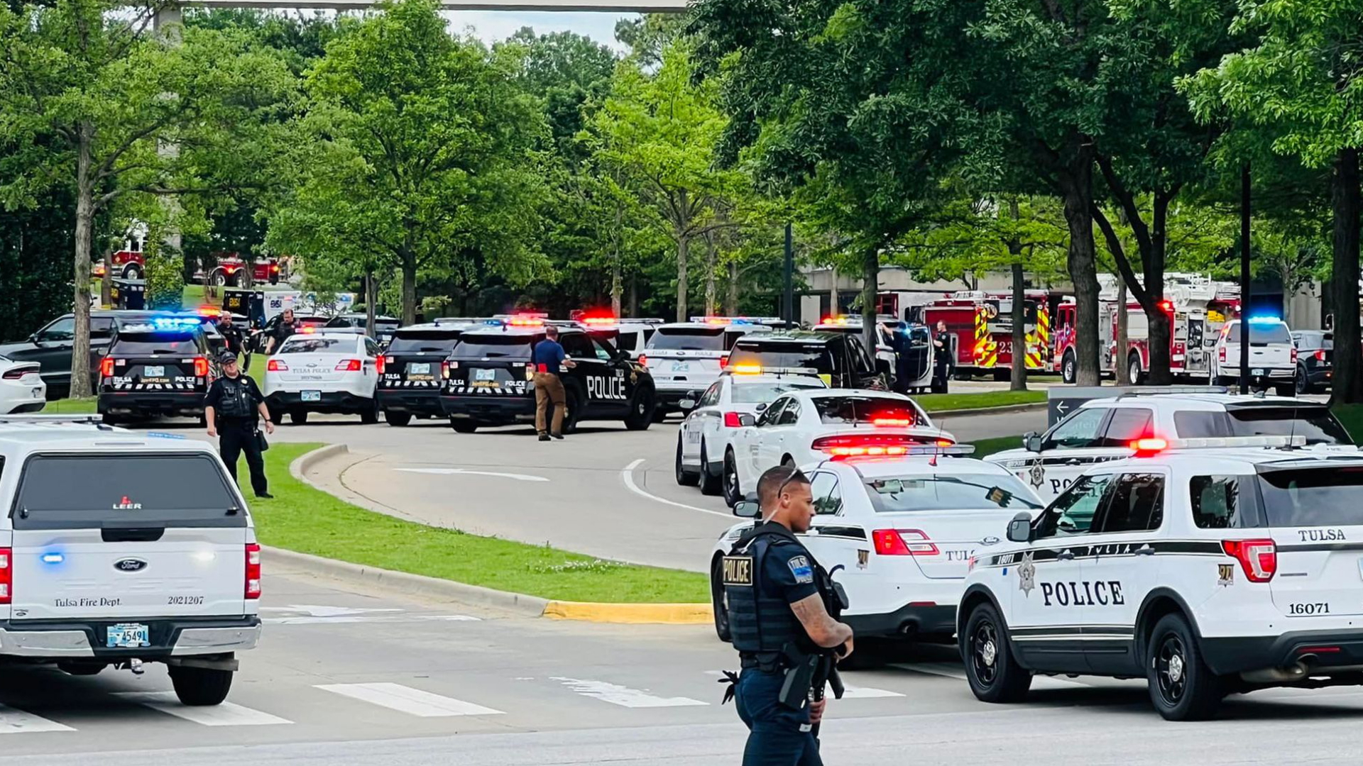 Einsatzkräfte der Polizei vor einem Krankenhaus in Tulsa | AFP