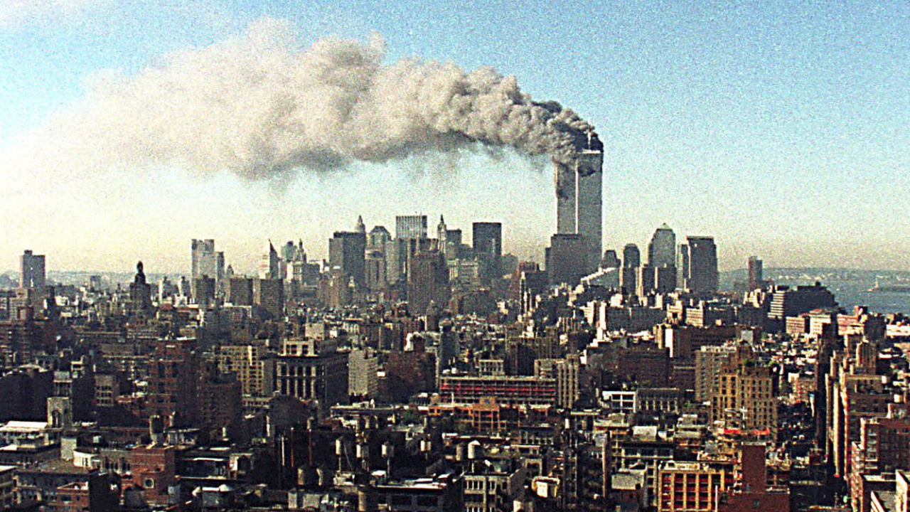 Die brennenden Twin Towers von New York am 11.9.2001 | dpa
