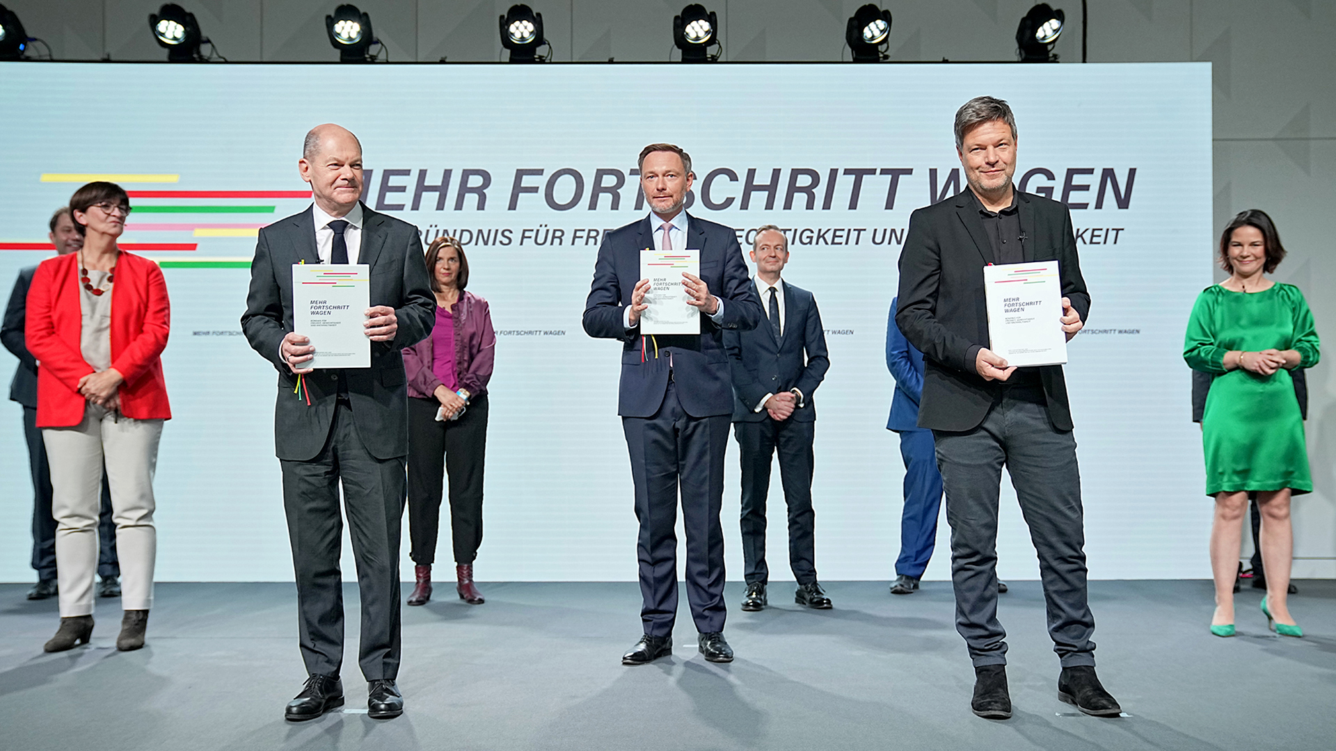 Unterzeichnung Koalitionsvertrag von SPD, Grünen und FDP | dpa