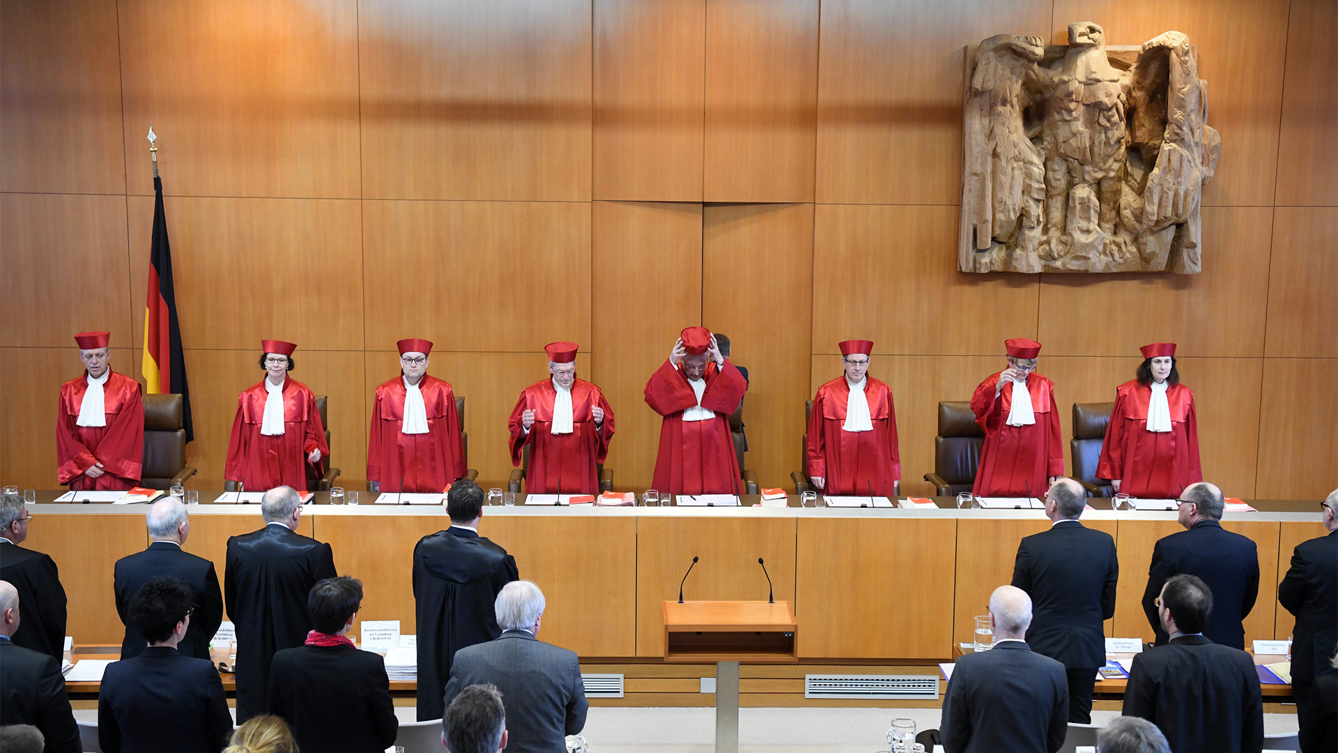 Der Erste Senat beim Bundesverfassungsgericht in Karlsruhe | dpa