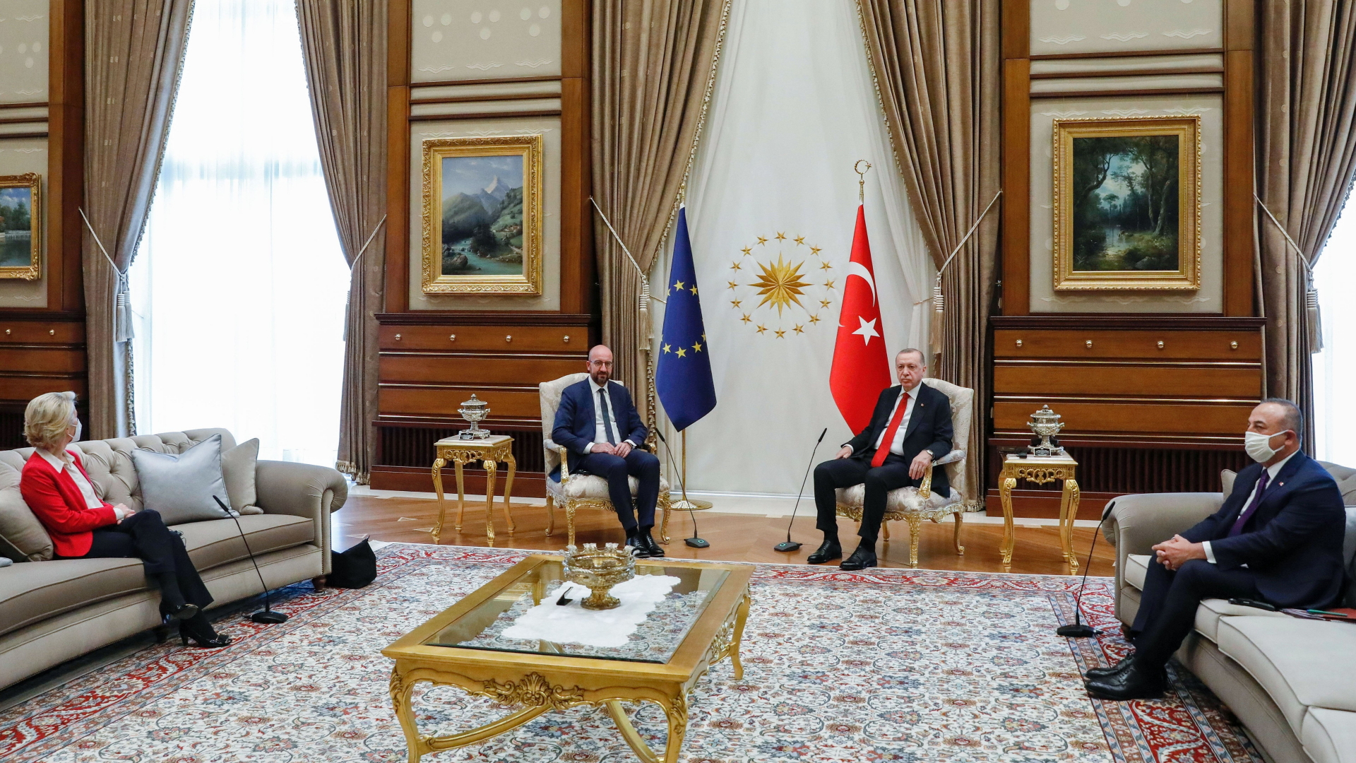 Von der Leyen, Michel, Erdogan und Cavusoglu bei einem Treffen in Ankara | dpa