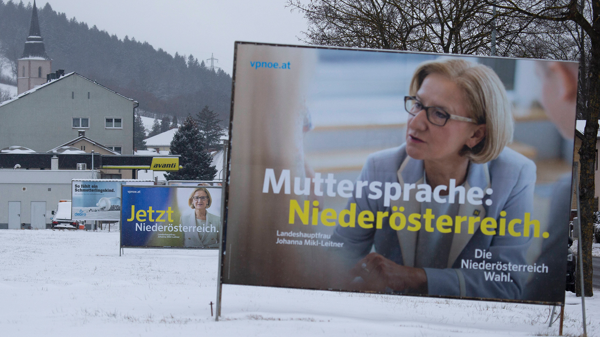 Wahlplakate für die niederösterreichische Landtagswahl mit der Spitzenkandidatin und Landeshauptfrau Johanna Mikl-Leitner.