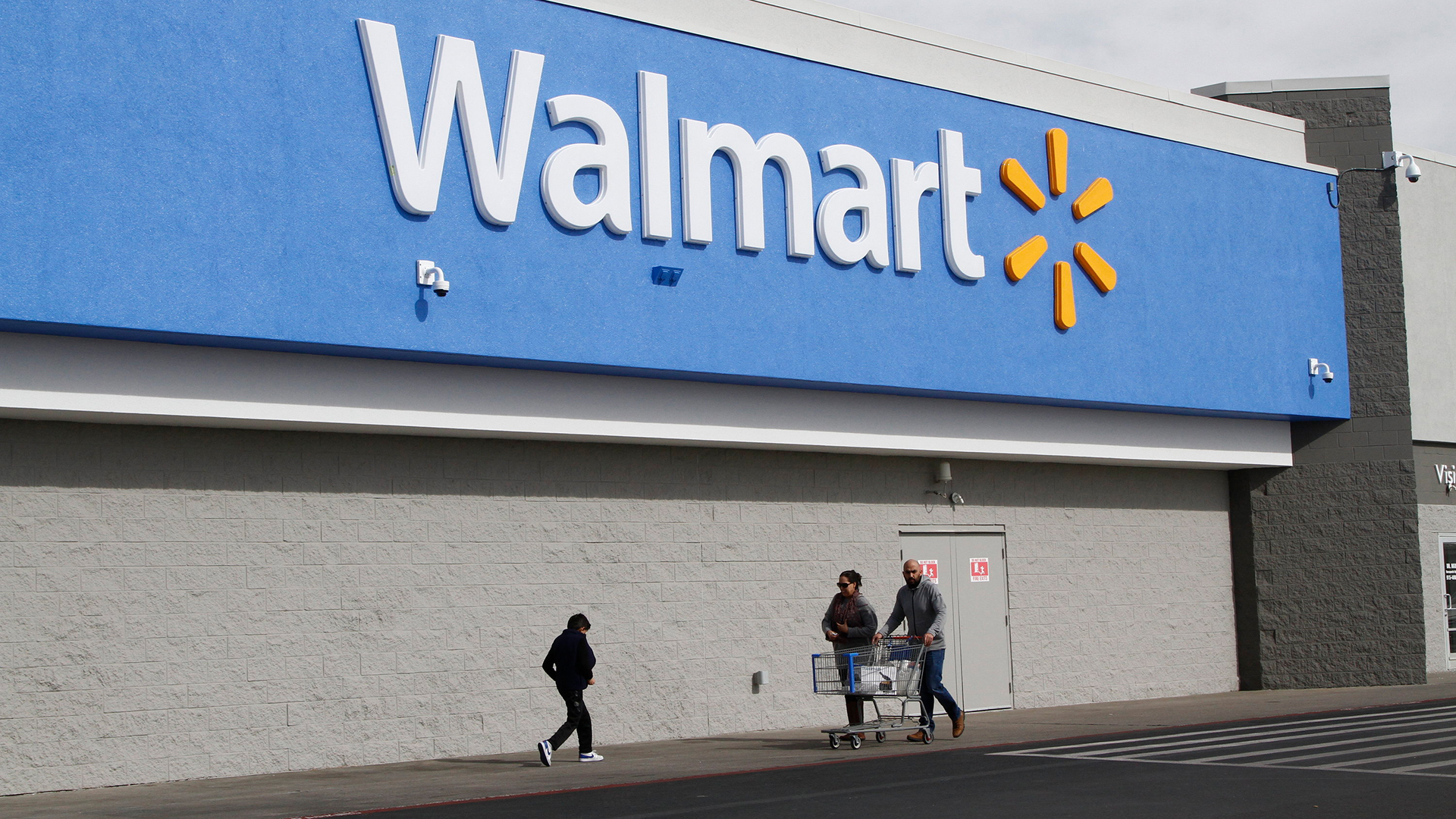 Buenos personajes de Walmart y Home-Depot: los gigantes minoristas lideran los intercambios