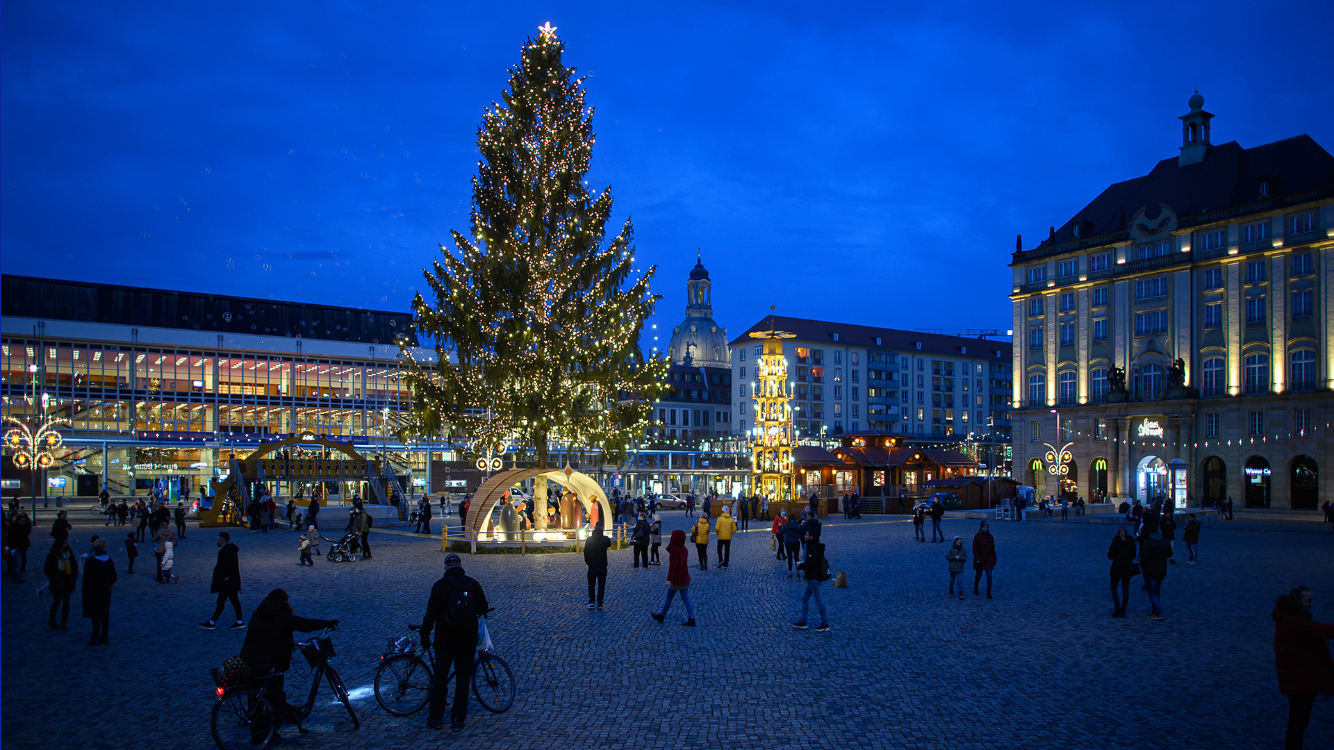 Weihnachtsmarkt in Dresden | dpa