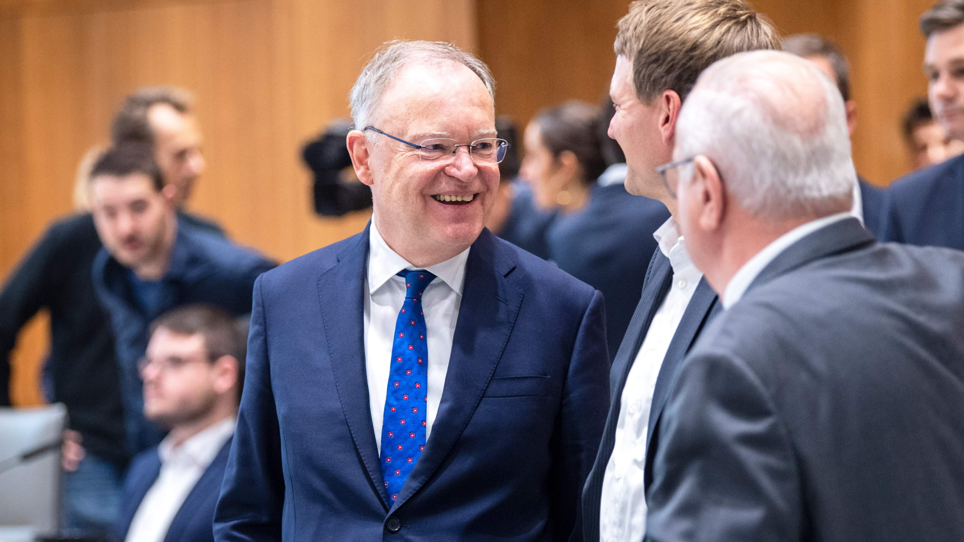 Niedersachsens neuer und alter Ministerpräsident Weil im Landtag | dpa