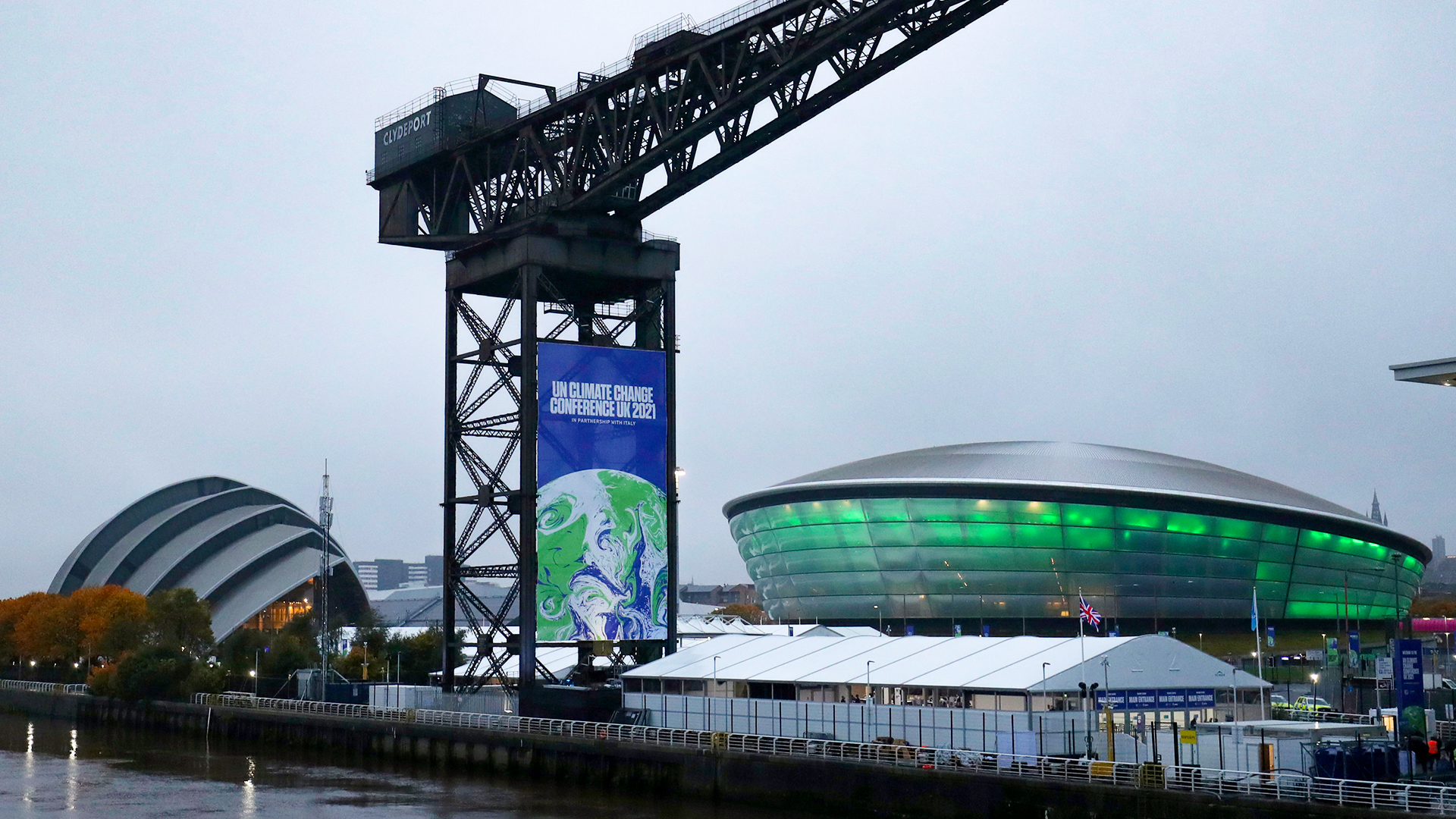 Blick auf den Veranstaltungsort der UN-Klimakonferenz in Glasgow, Schottland, Freitag, 29. Oktober 2021.  | AP