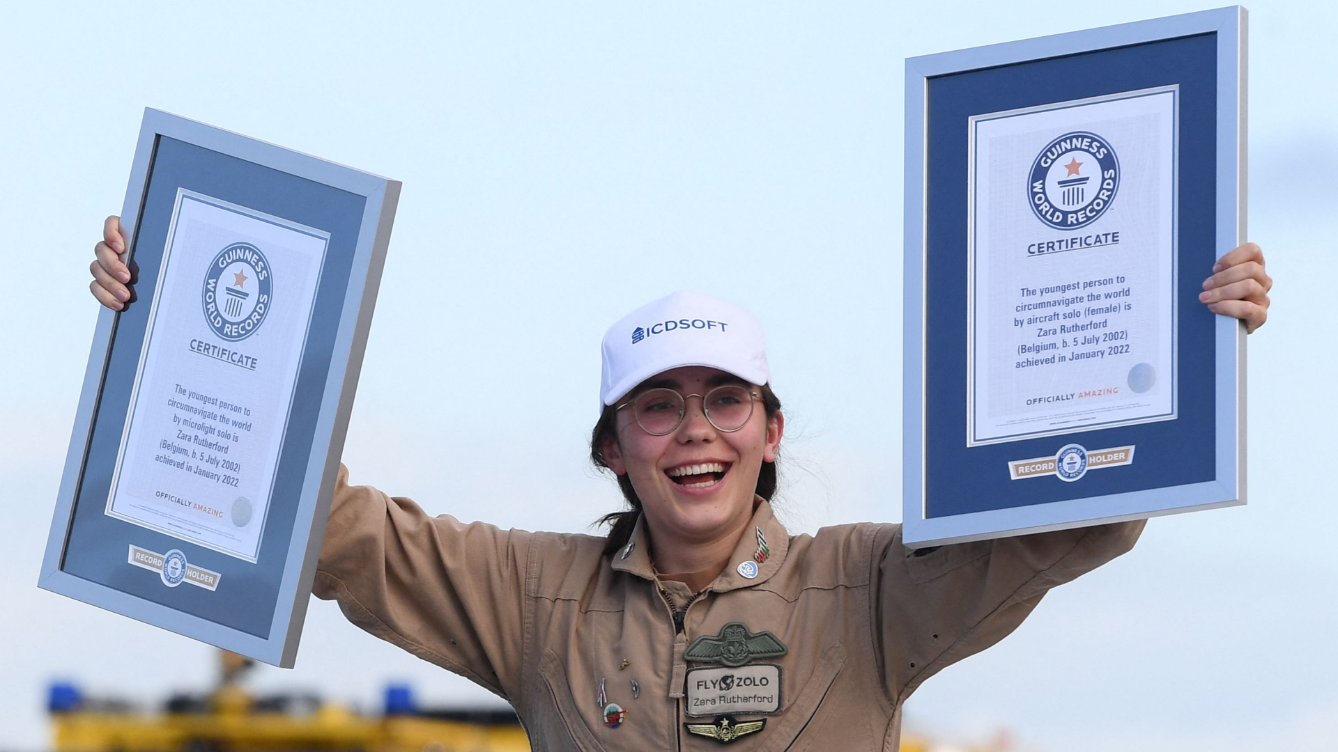 Rutherford mit der Urkunden für ihren Weltrekord | AFP