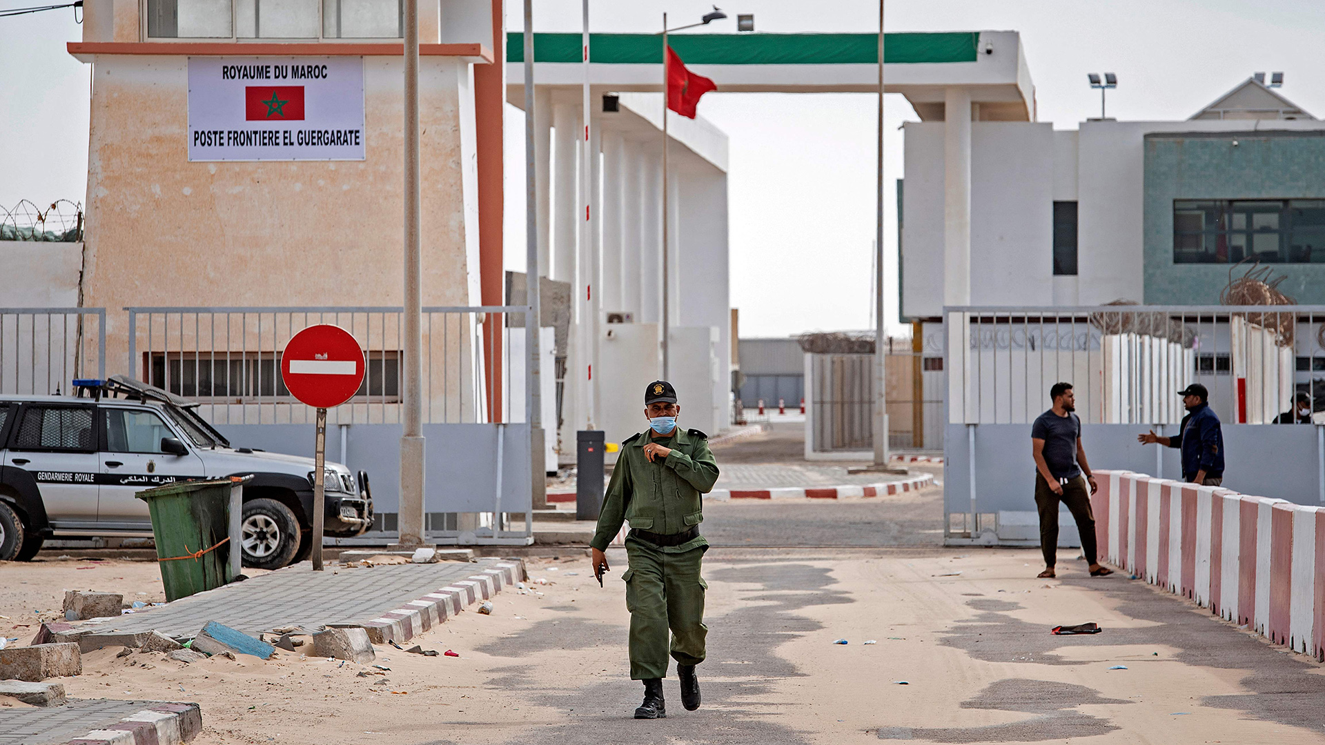 Die Grenze in Guerguerat in der Westsahara, Archivbild vom 26.11.2020. | AFP