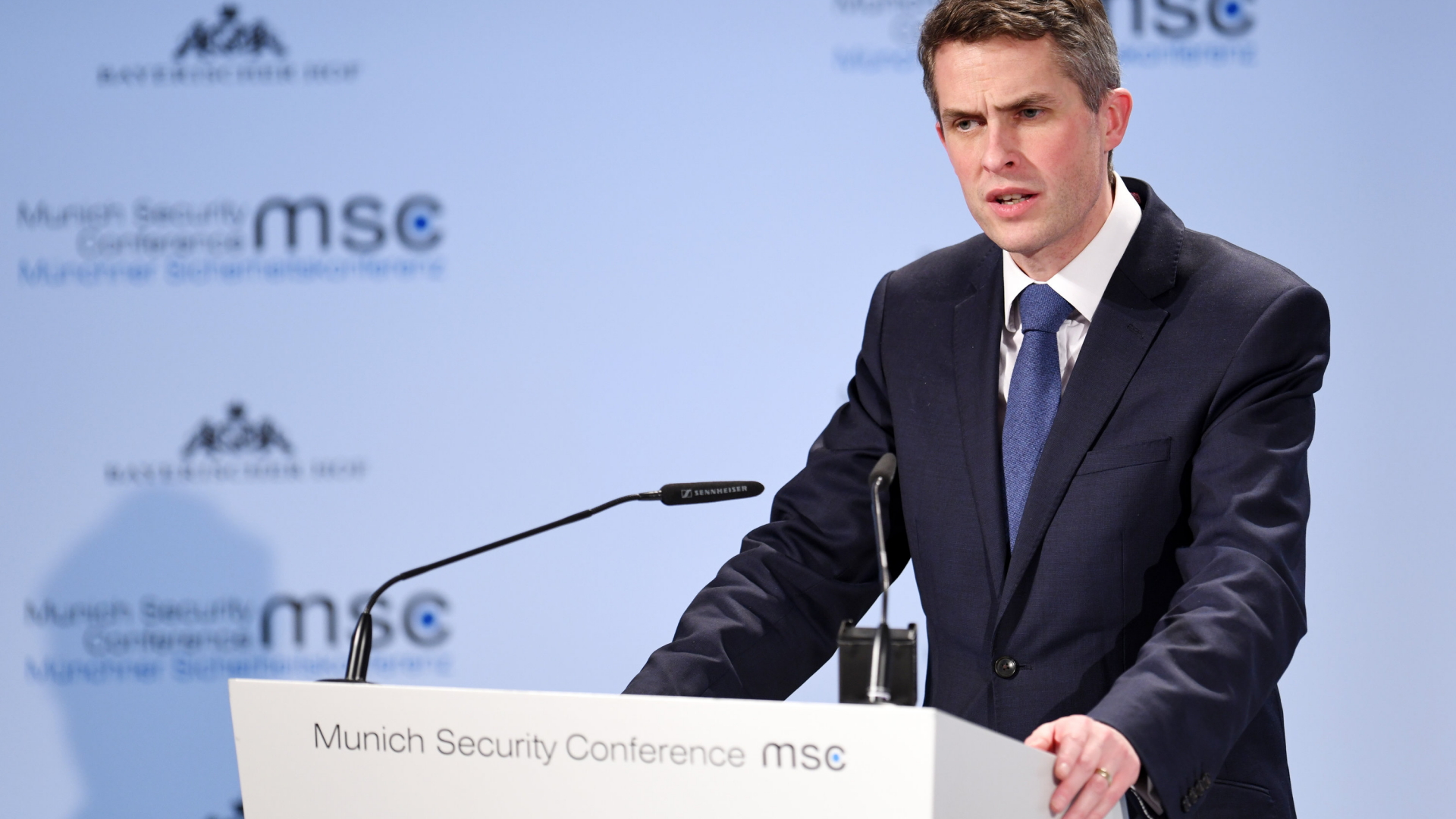 Der britische Verteidigungsminister Gavin Williamson spricht am ersten Tag der 55. Münchner Sicherheitskonferenz. | dpa