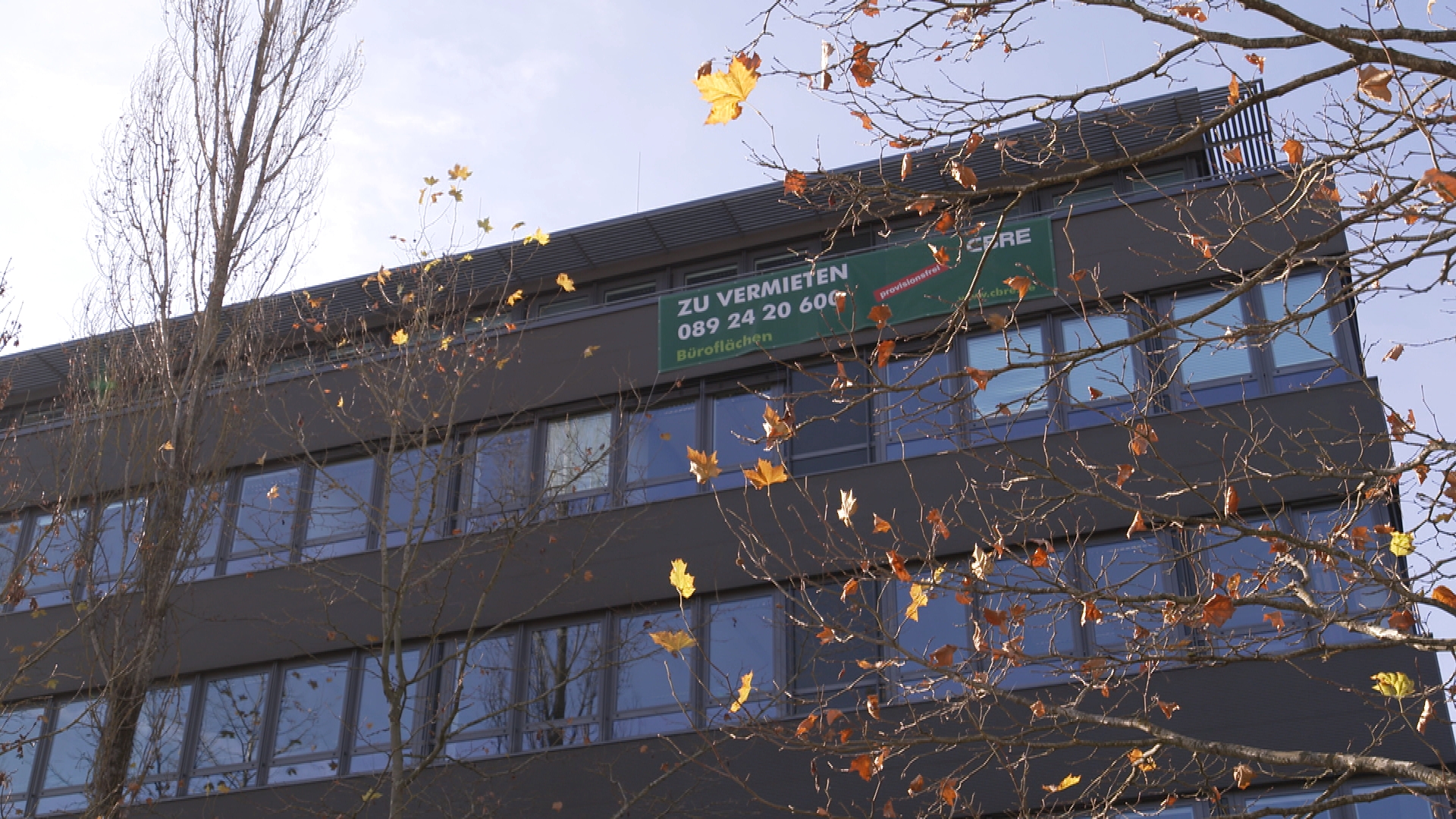 Schild am ehemaligen Gebäude von Wirecard in Aschheim | BR/Mathias Flasskamp