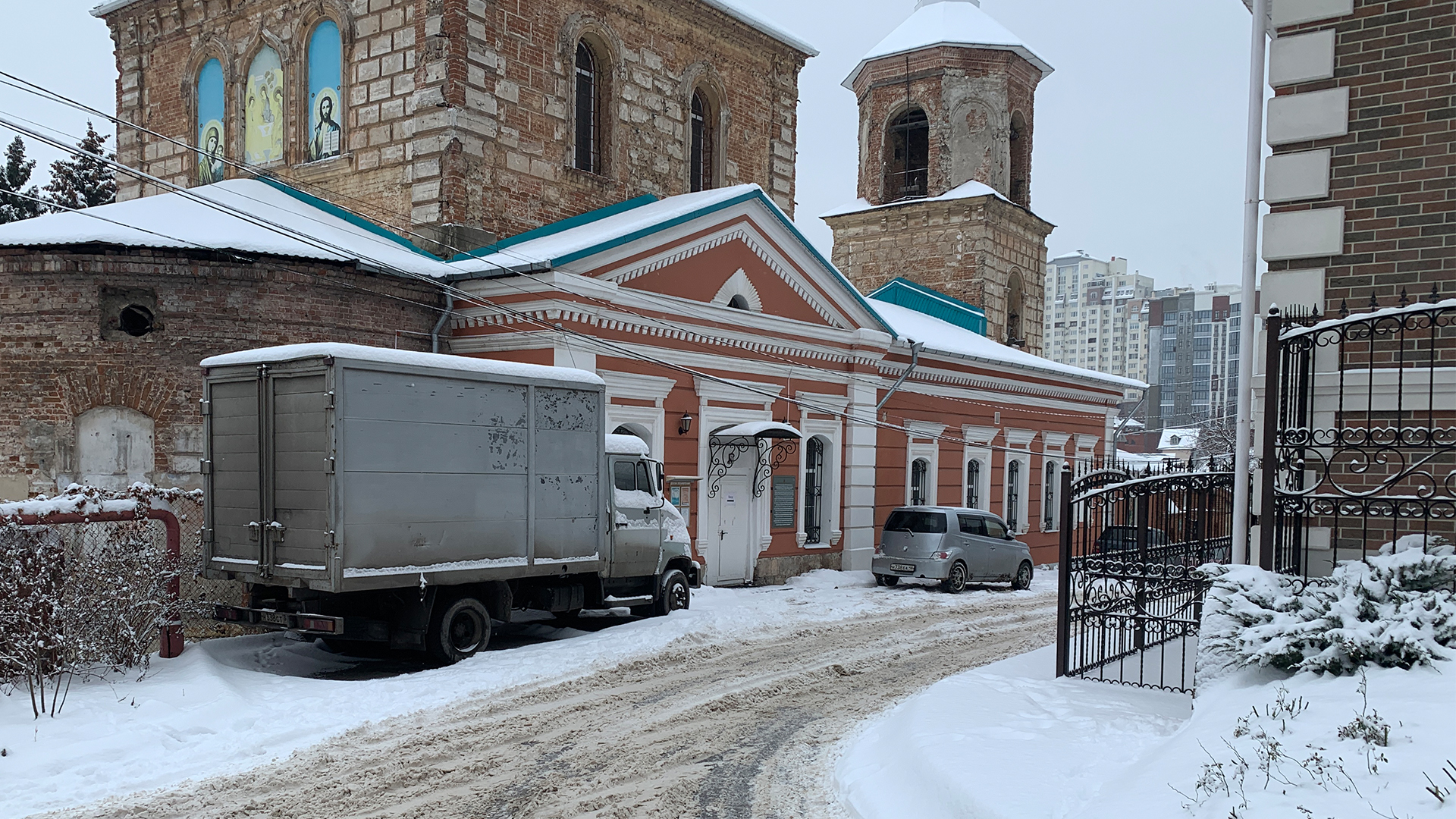 Kirche in Woronesch. Dort hat die "Lebensmittel-Spende" ihr Hauptquartier. | Jo Angerer, ARD-Studio Moskau