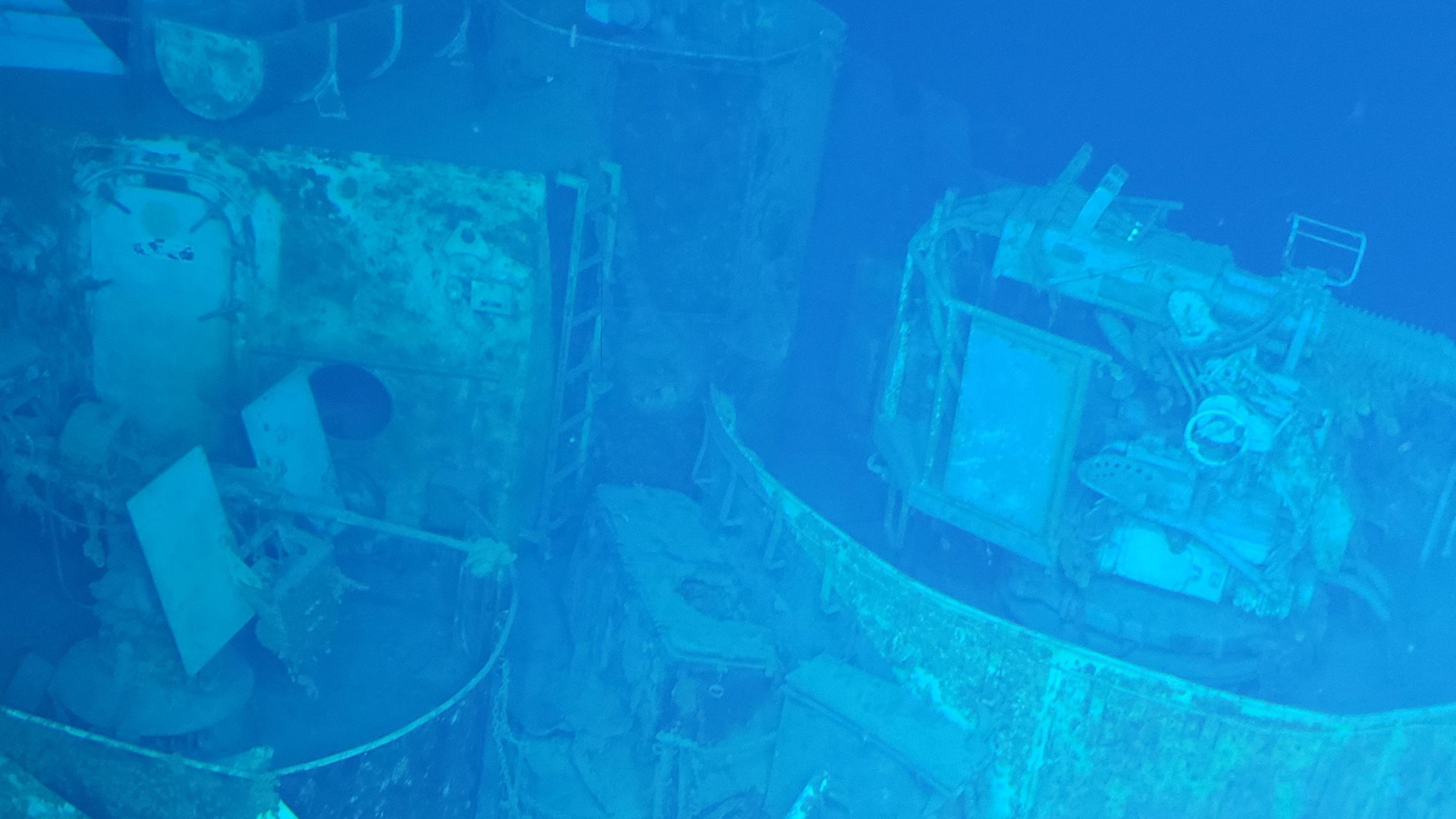 Filipijnen: Amerikaans oorlogsschip gespot op 7000 meter diepte
