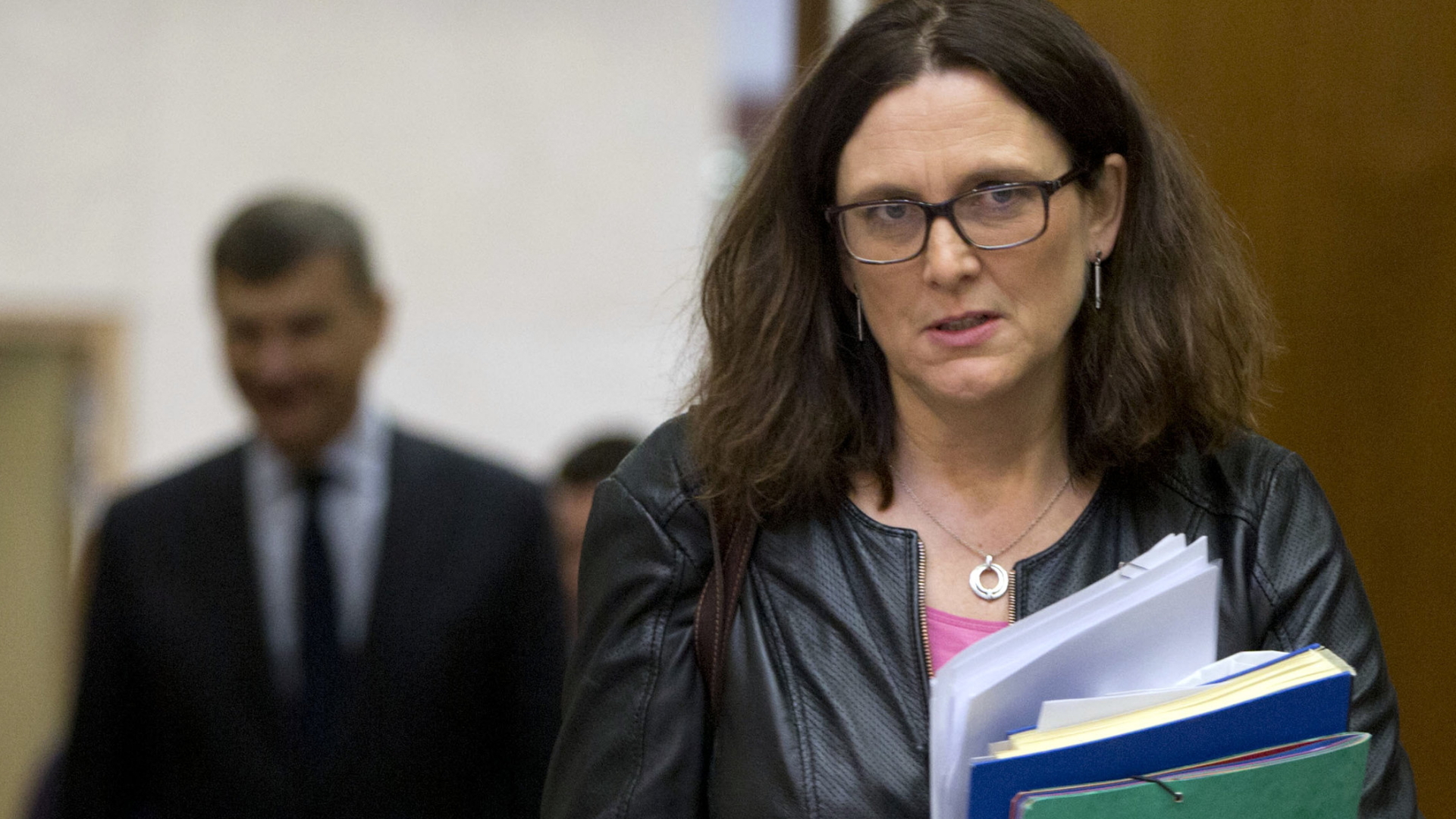 EU Handelskommissarin Cecilia Malmström kommt zu einem Treffen der EU Kommission. | dpa